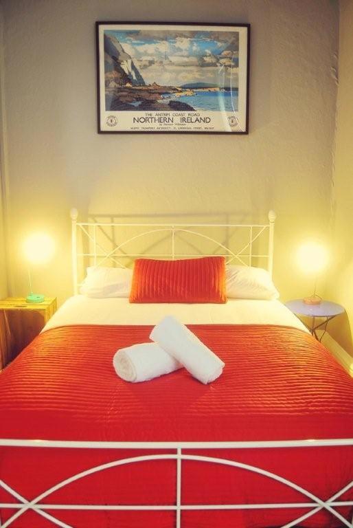 Double Room with Shared Bathroom photo 2