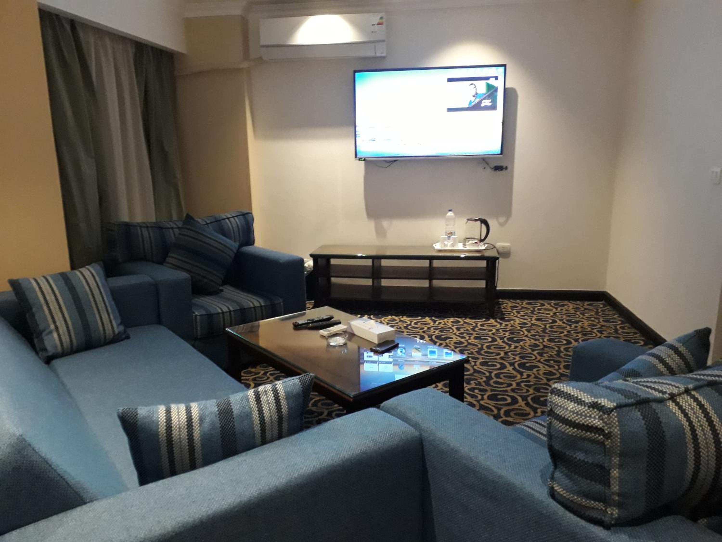 Executive Suite photo 3