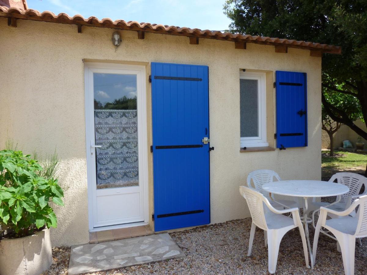 Studio (2 Adults)
