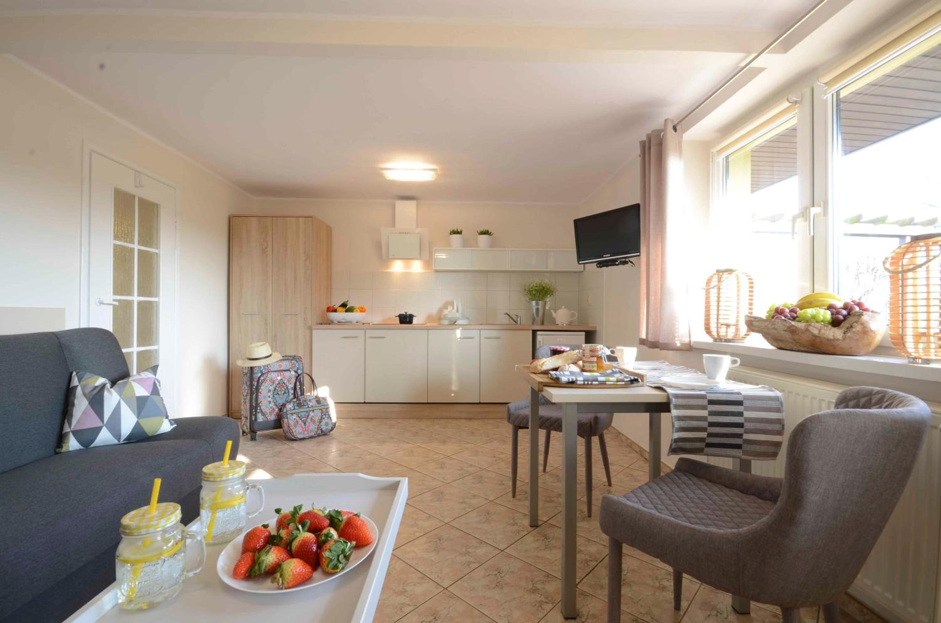 Apartment with Terrace photo 3