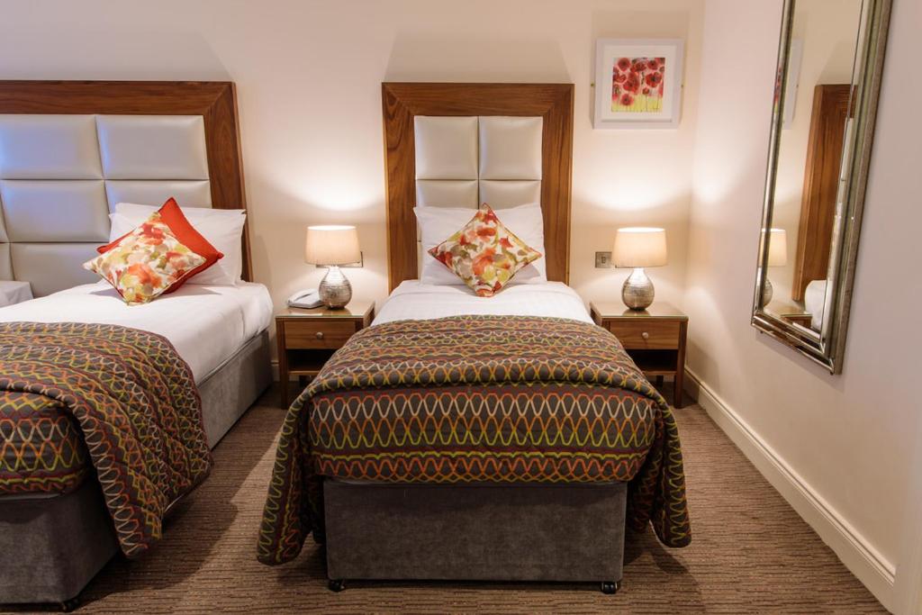 Twin Room - Photo 8