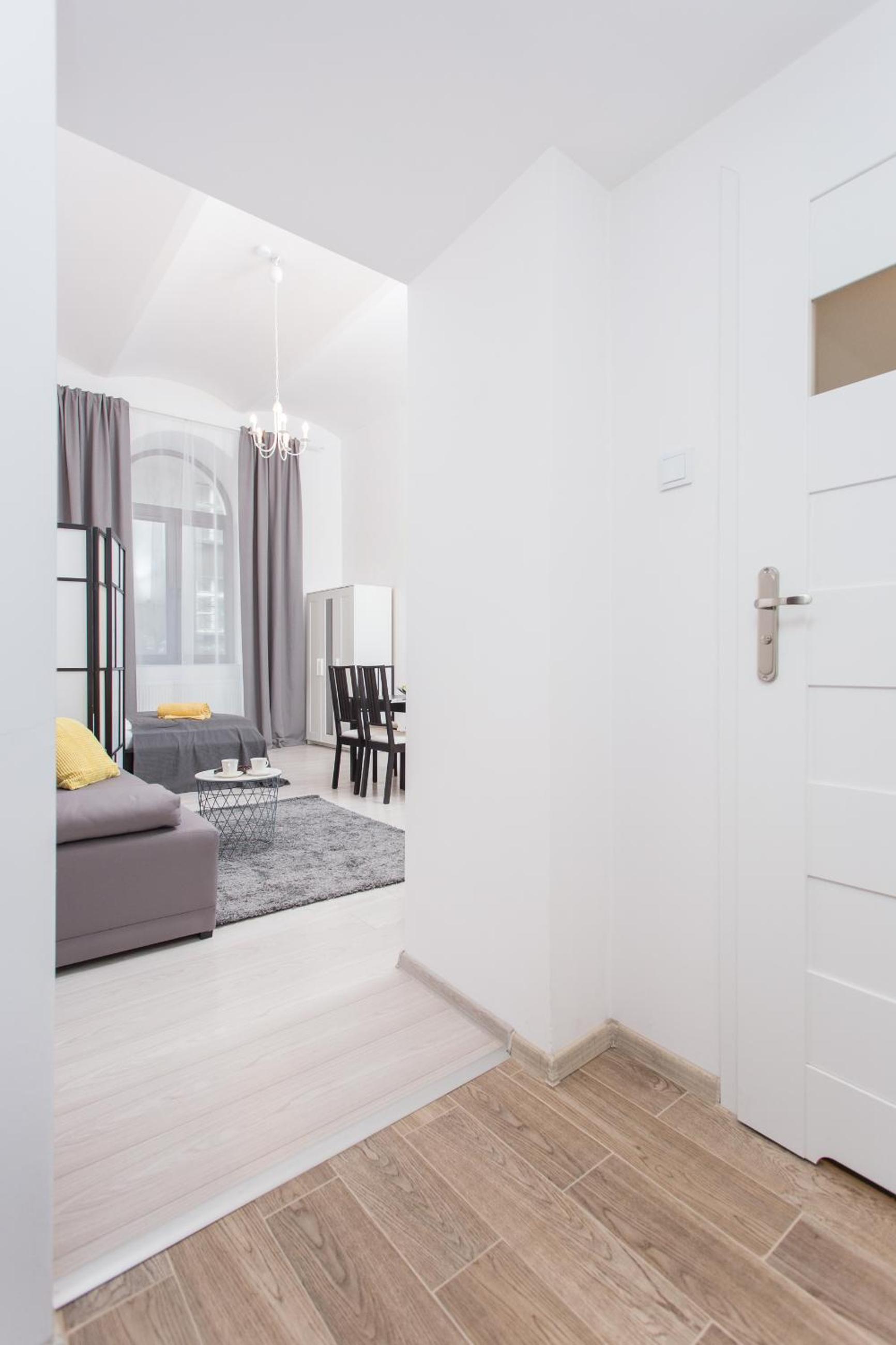 Studio Apartment photo 2