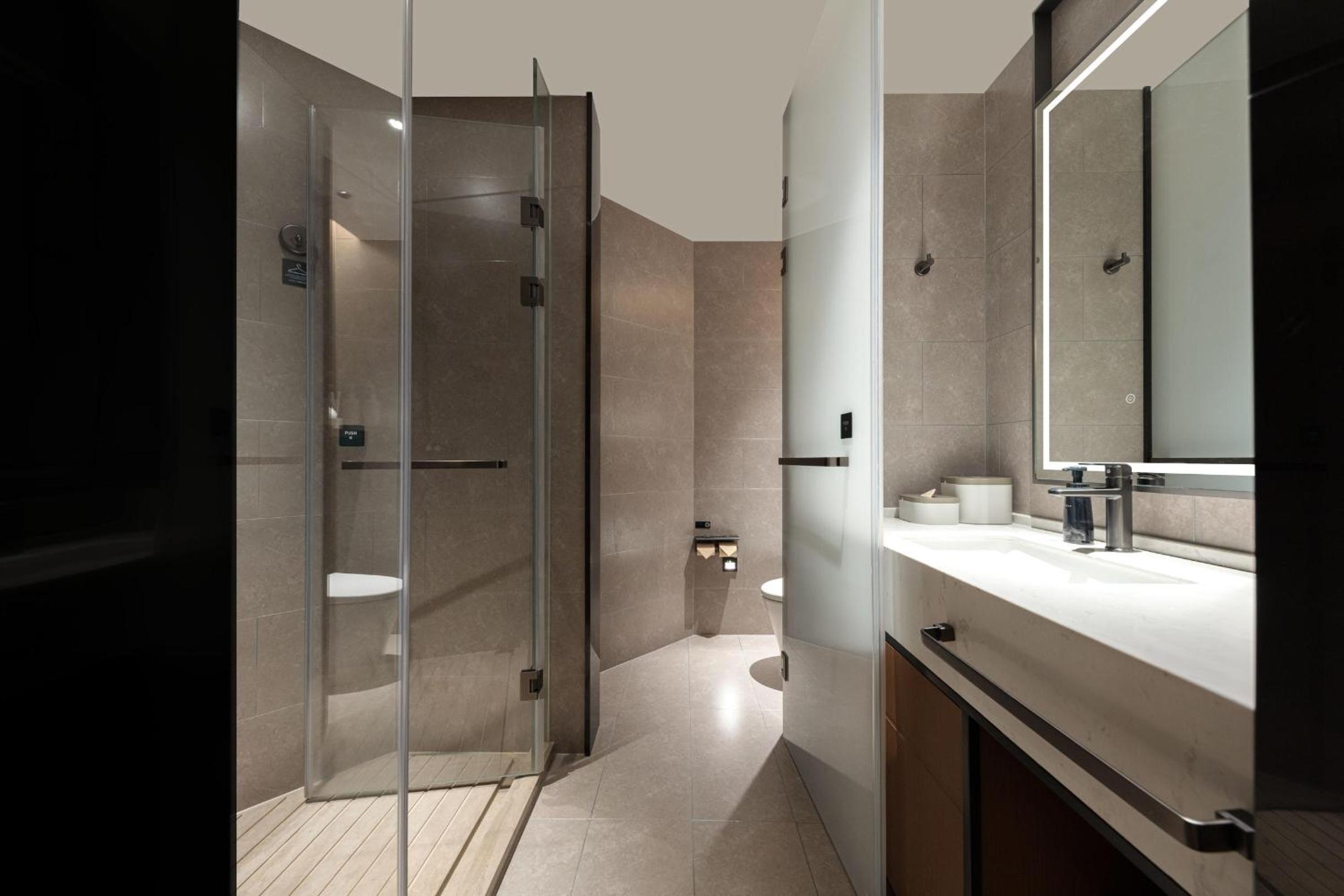 Elegant Double Room photo 3