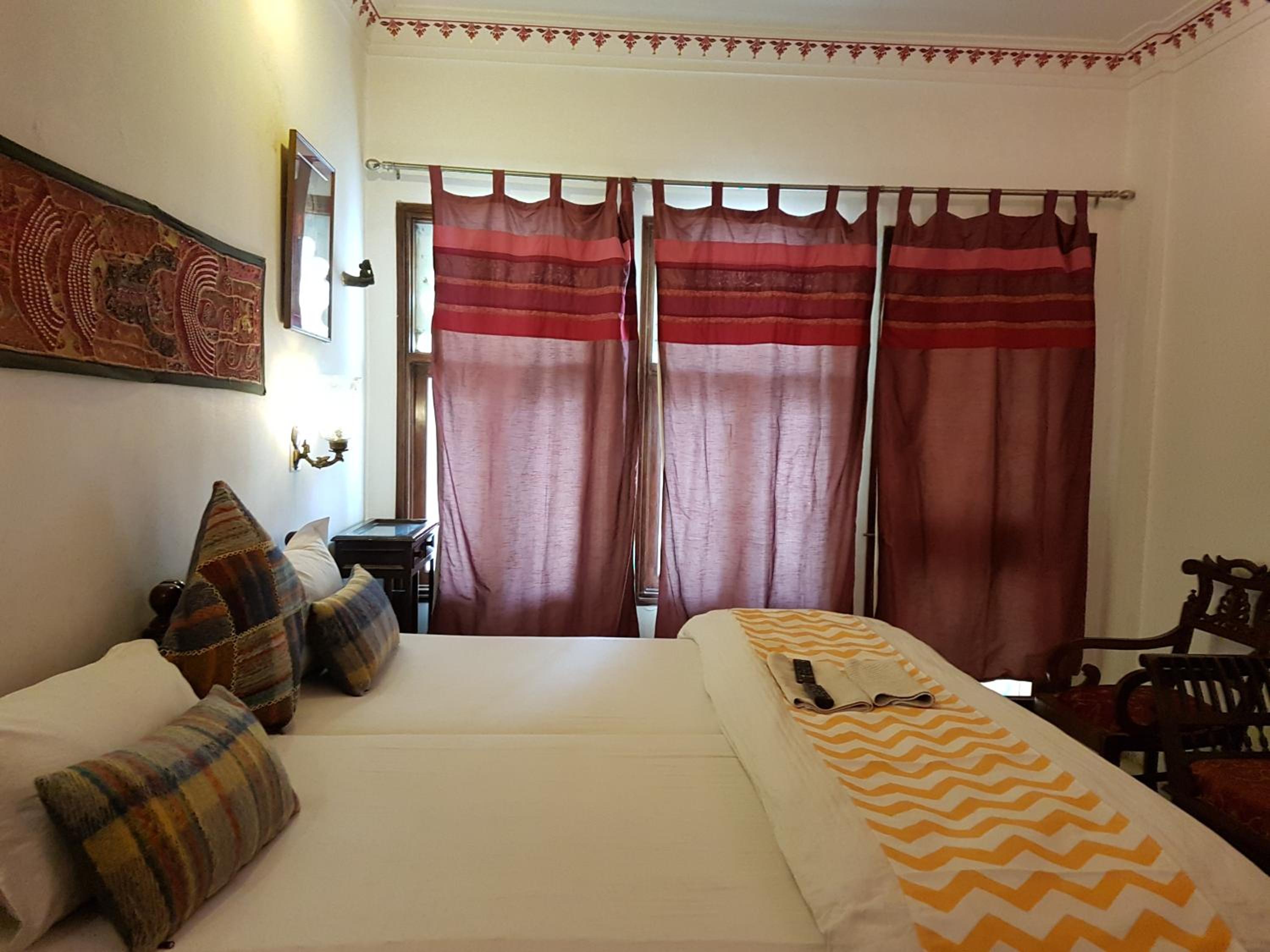 Deluxe Non Lake View Room - Photo 6