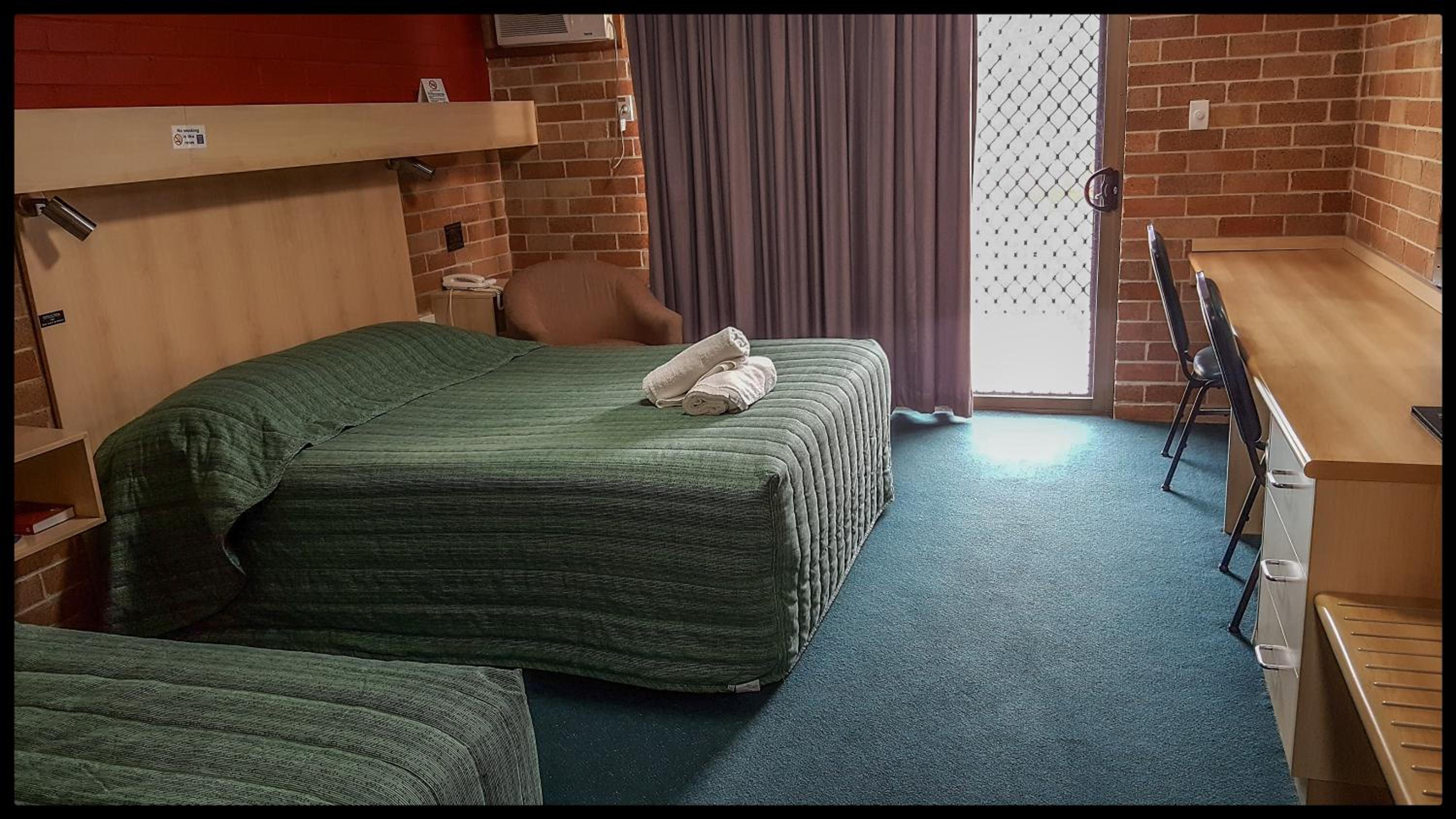 Standard Double Room - Photo 3