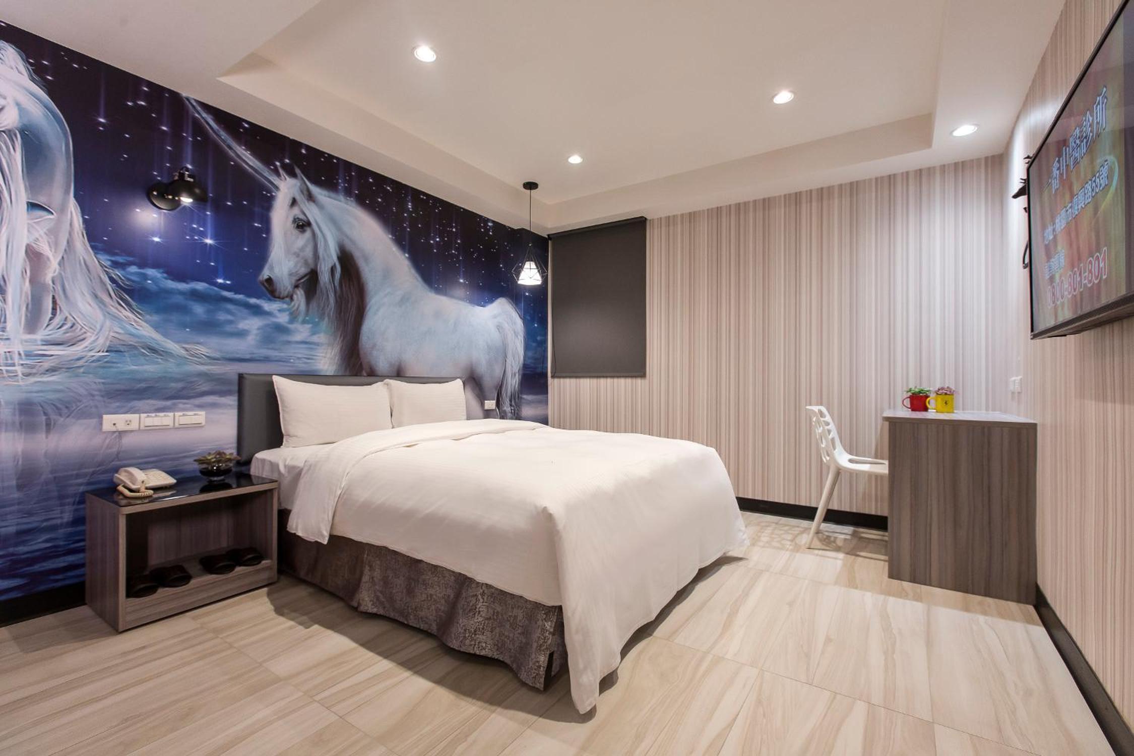 Deluxe Double Room photo 2