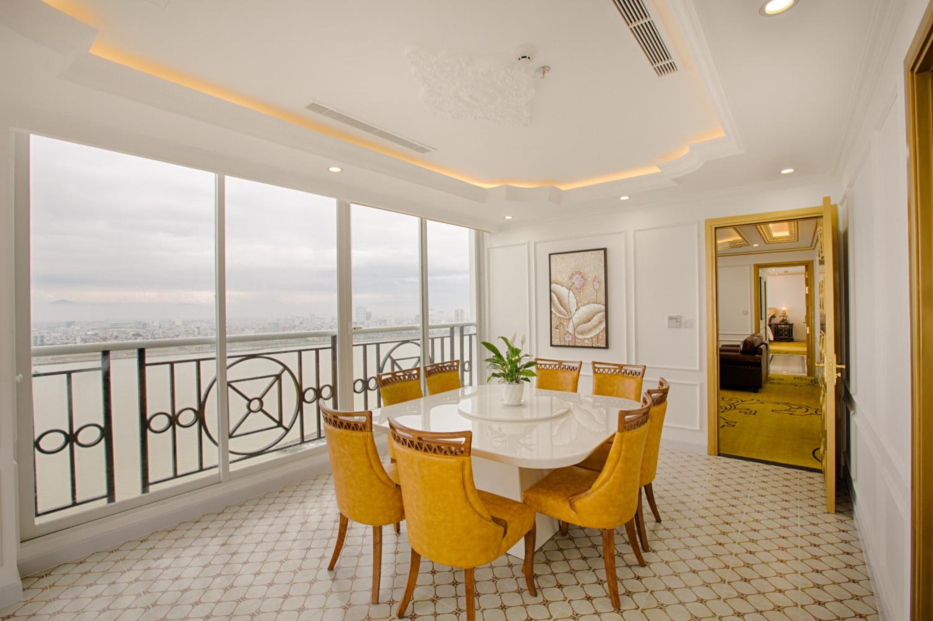 Presidential Suite with River View photo 3