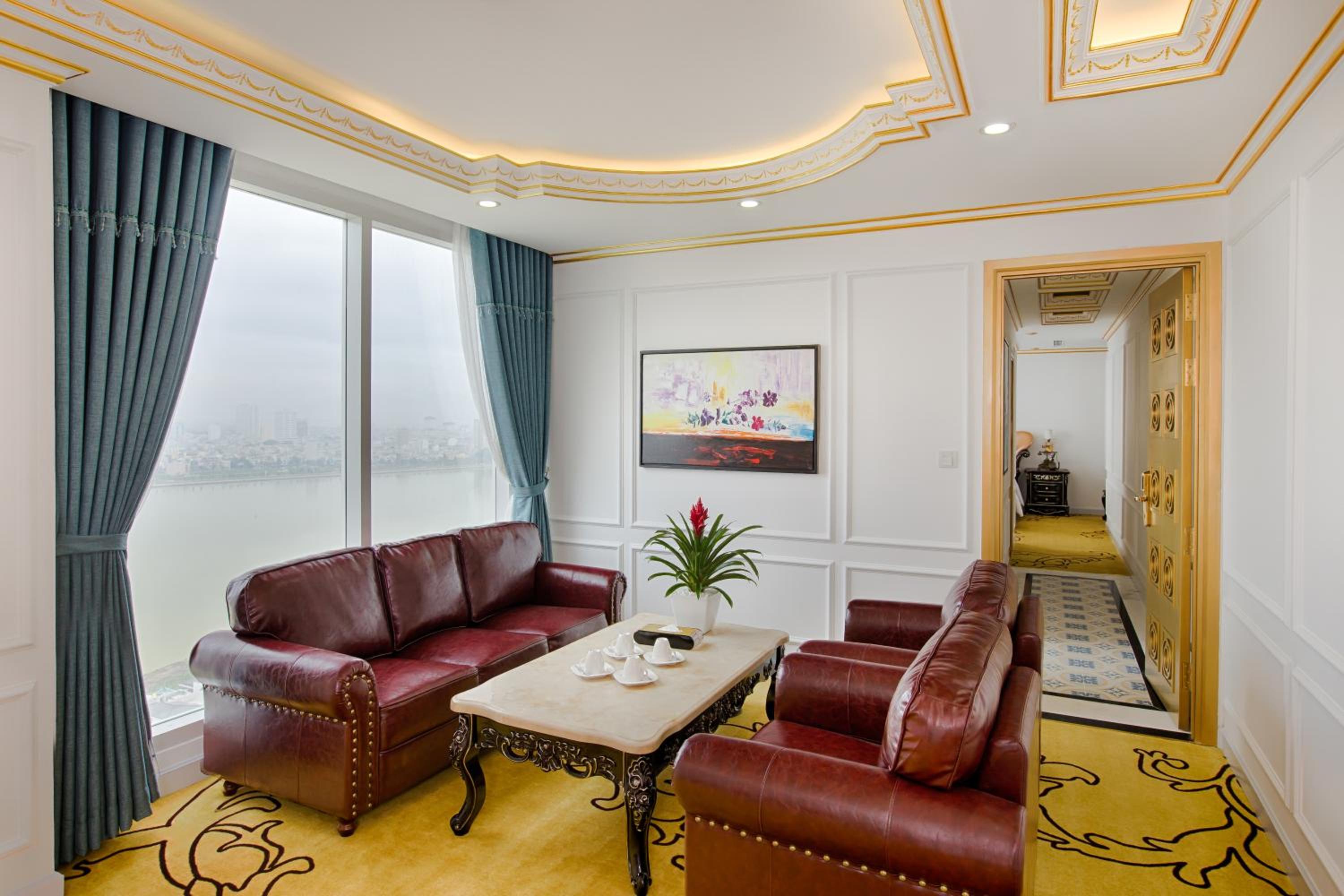 Presidential Suite with River View photo 2