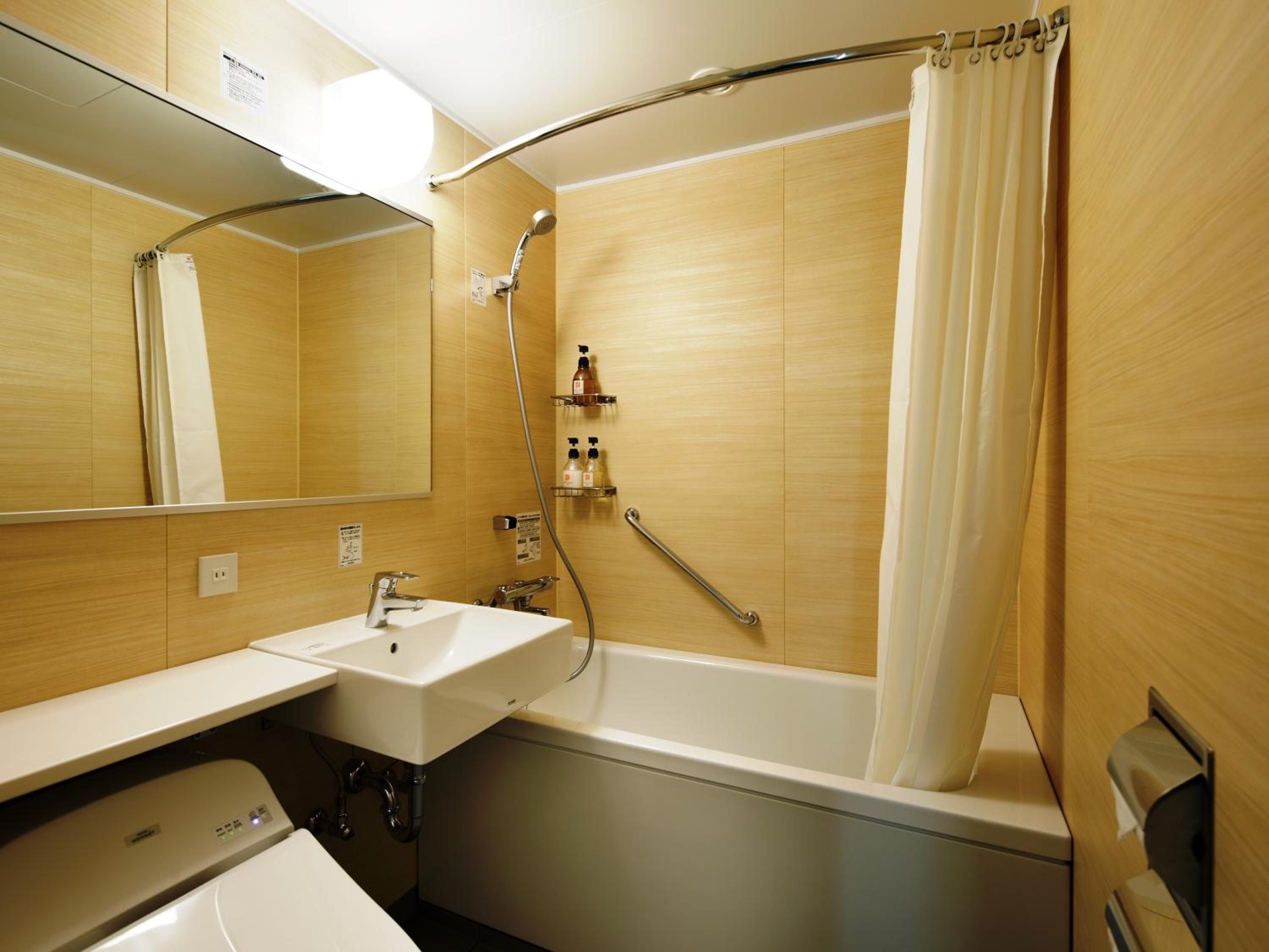 Single Room - Non-Smoking photo 3
