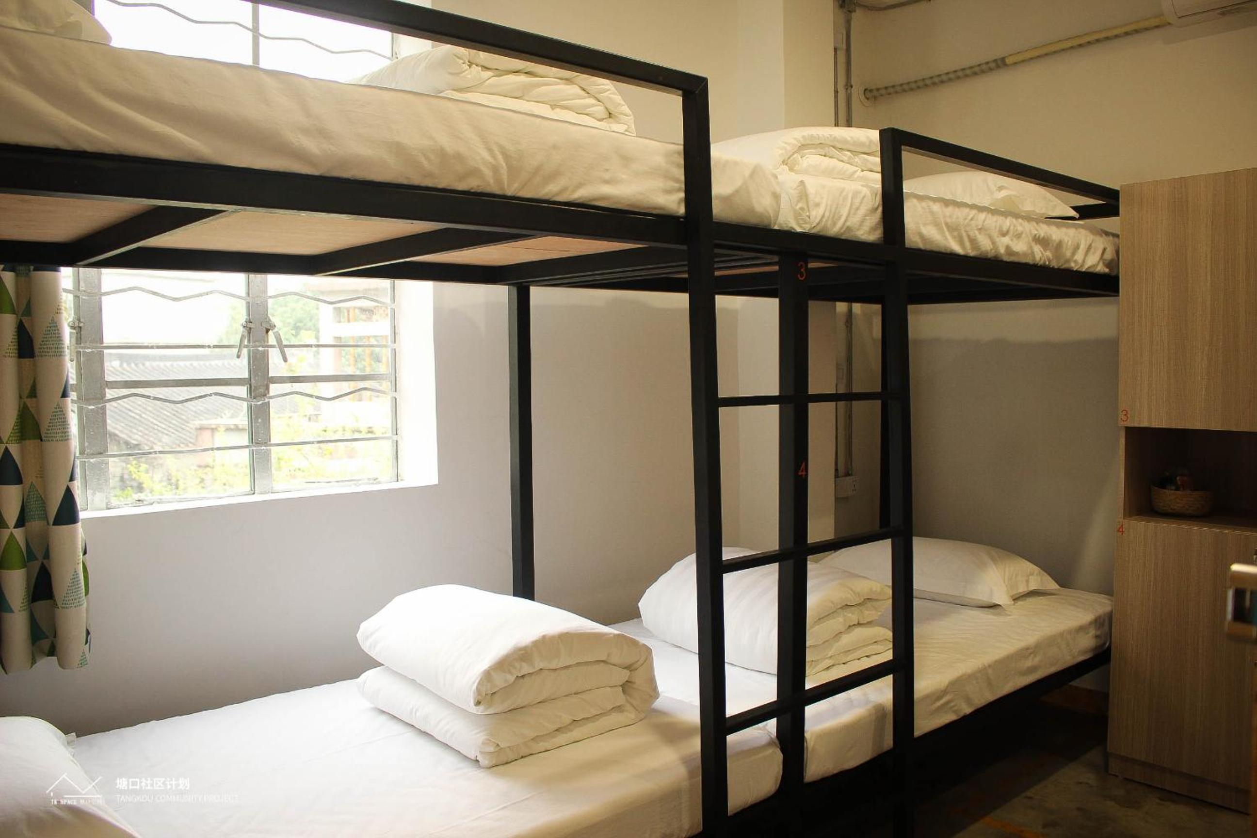Bed In 4-Bed Male Dormitory Room photo 1