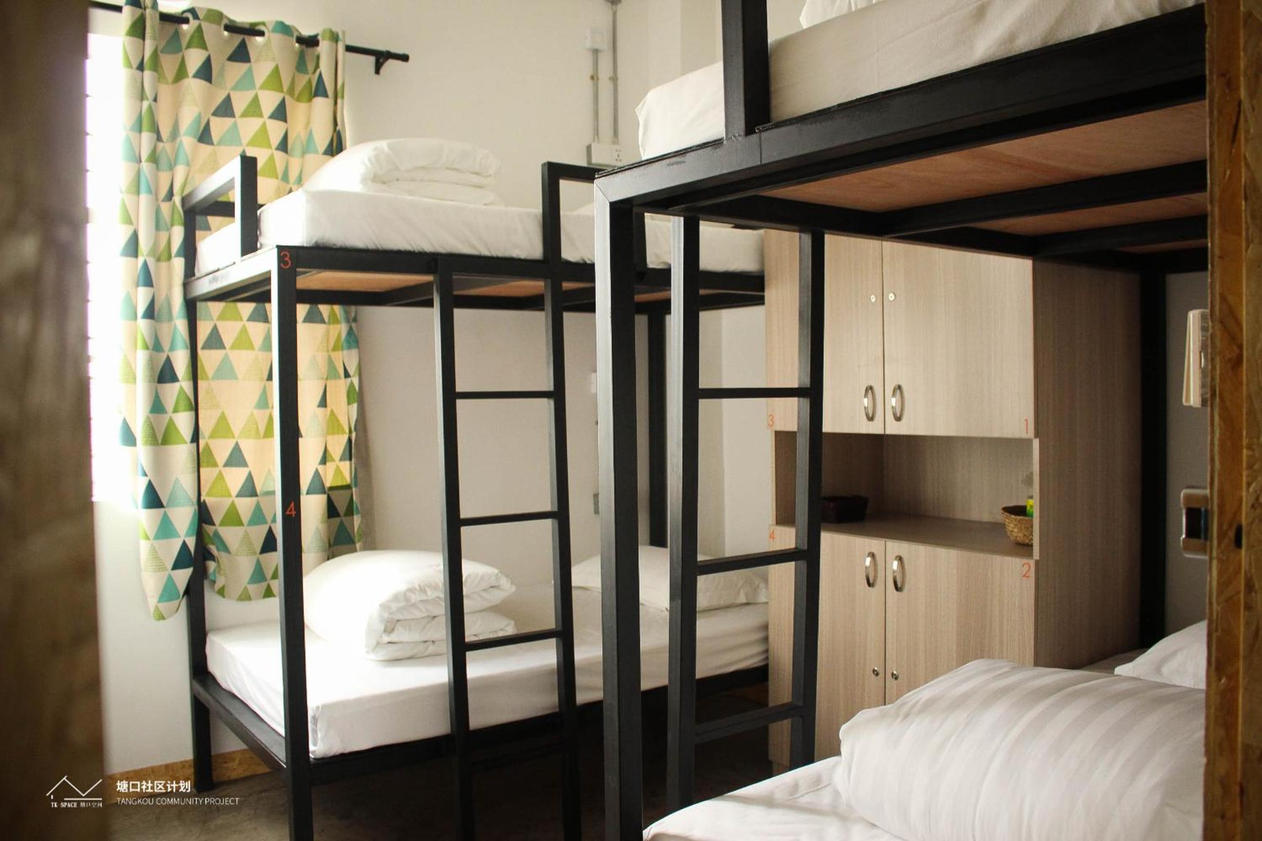 Bed In 4-Bed Male Dormitory Room photo 2