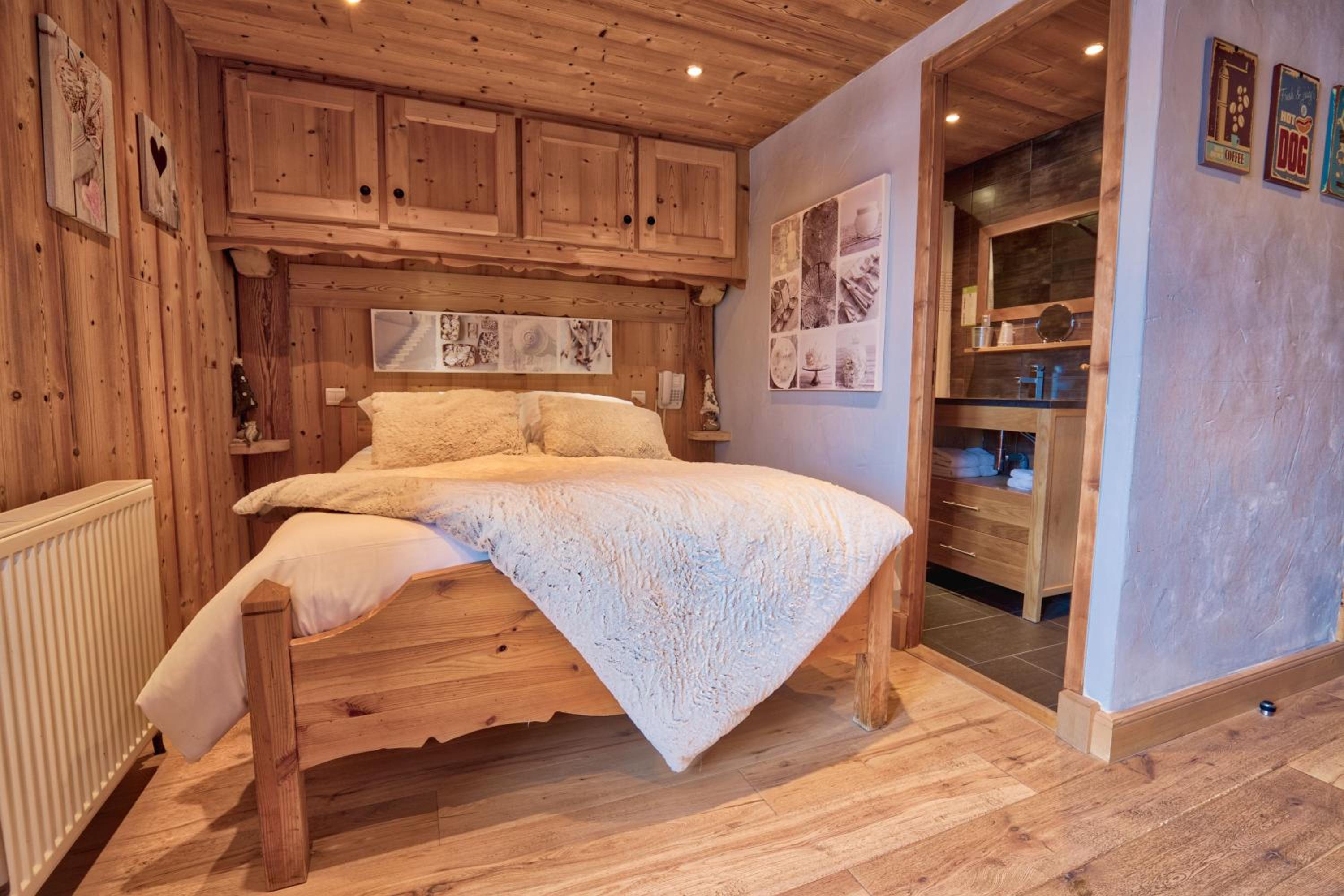 Double Room - Photo 4