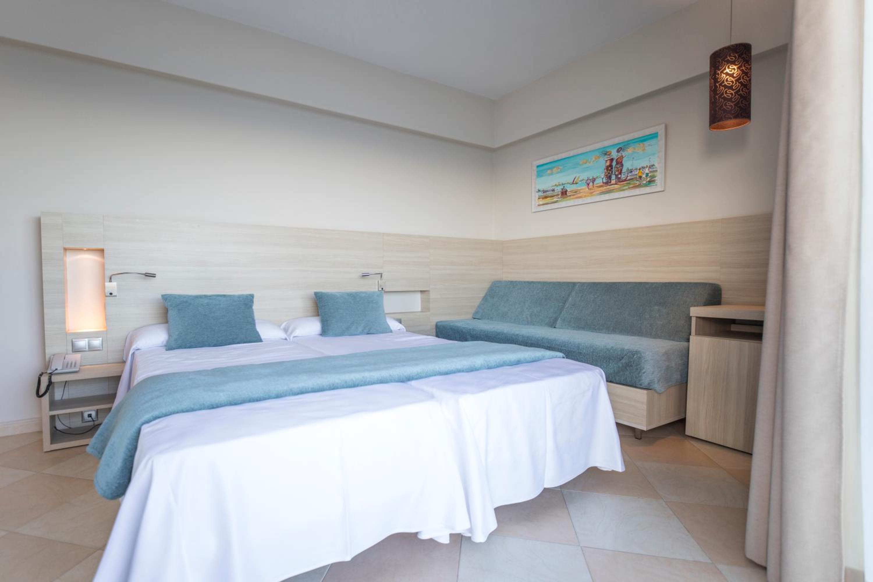 Habitación Triple con Vista Panorámica (2 Adultos + 1 Niño)