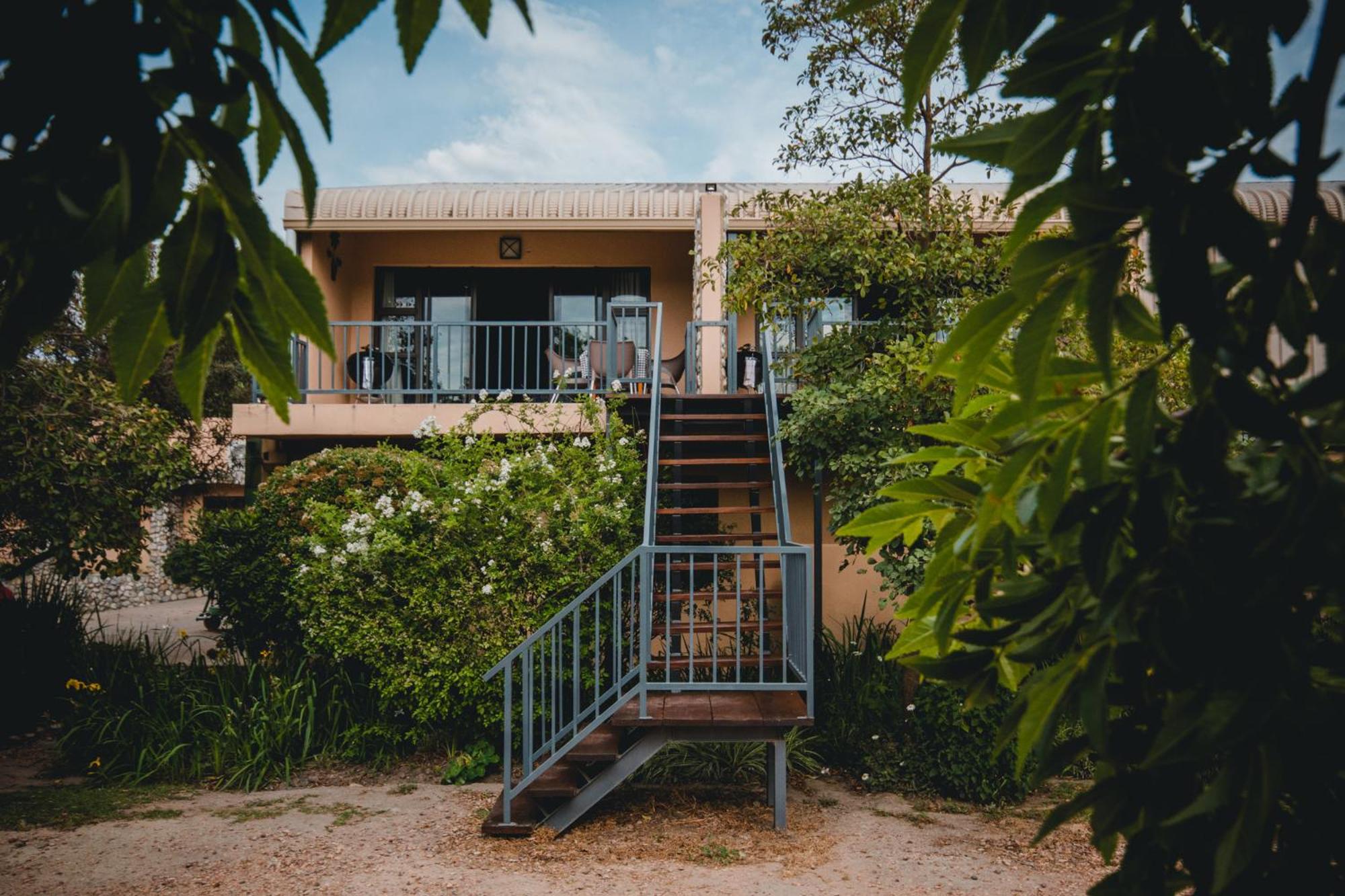 Studio with Balcony - Photo 3