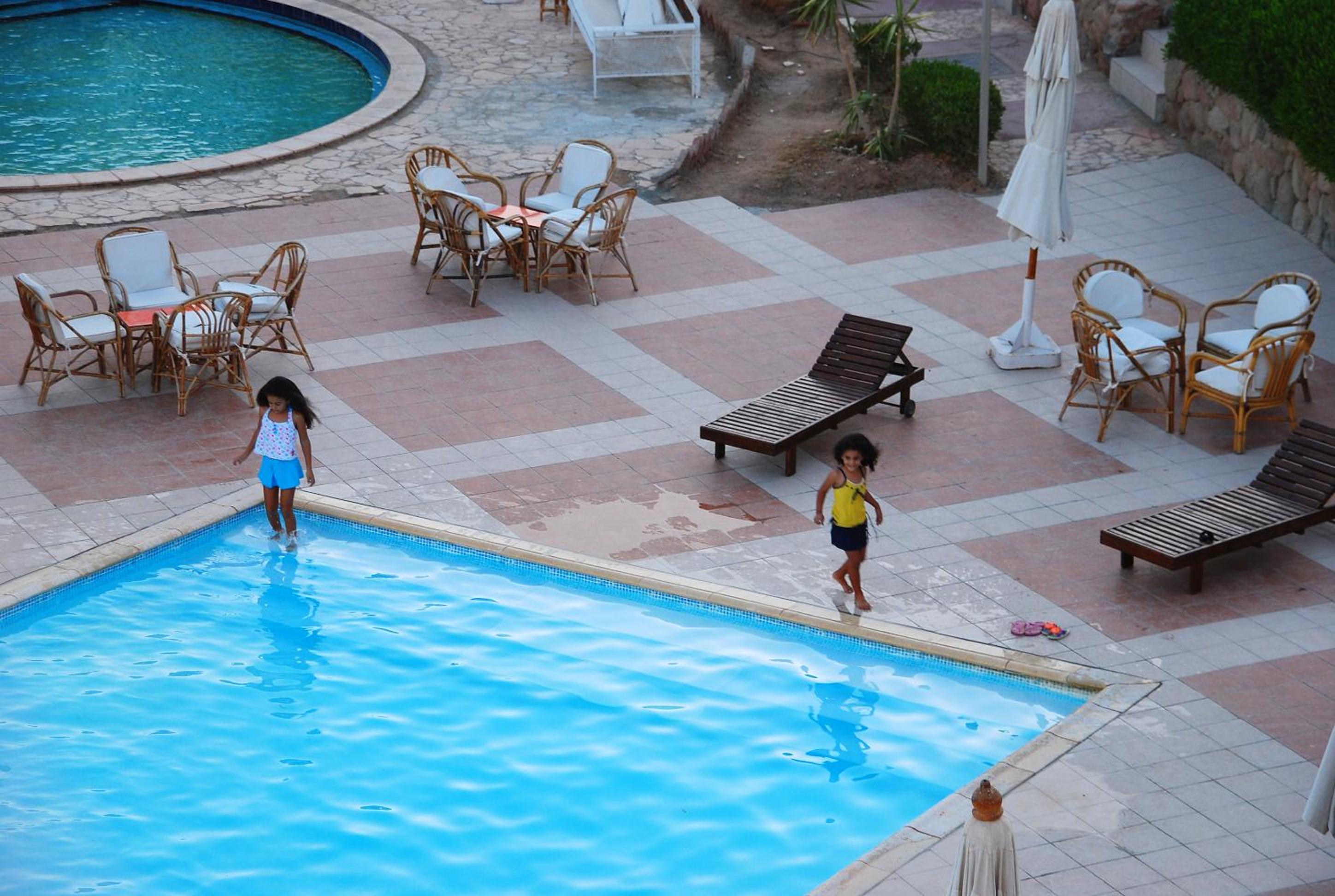 One-Bedroom Suite Pool View - Photo 2