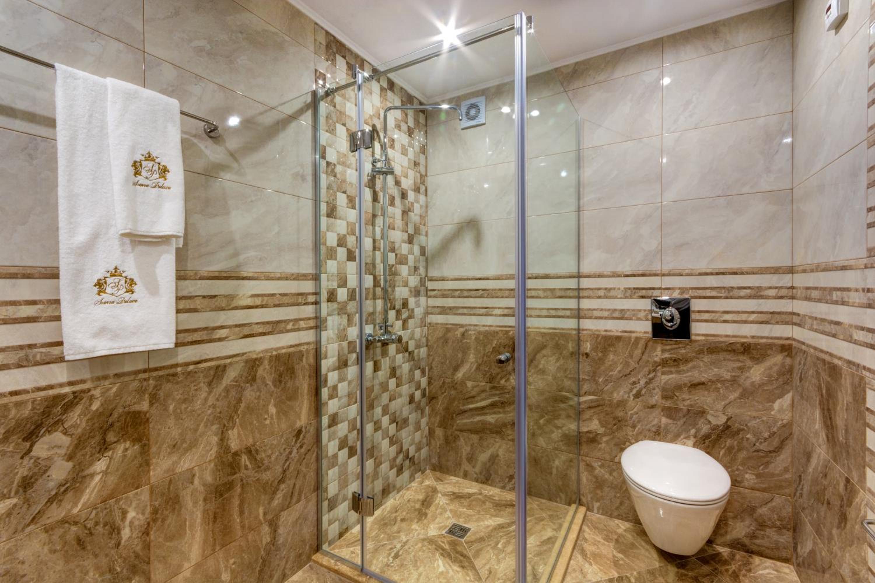 Junior Suite with Balcony (2 Adults + 2 Children)  photo 3