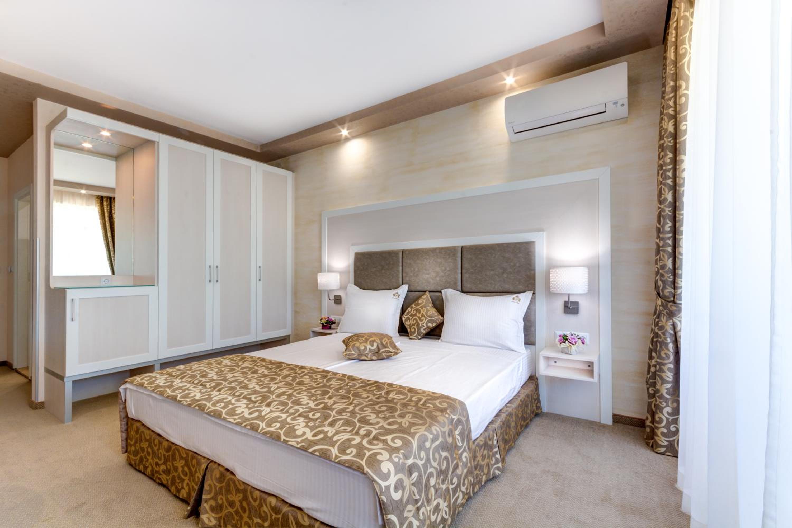 Double Room with Balcony photo 3