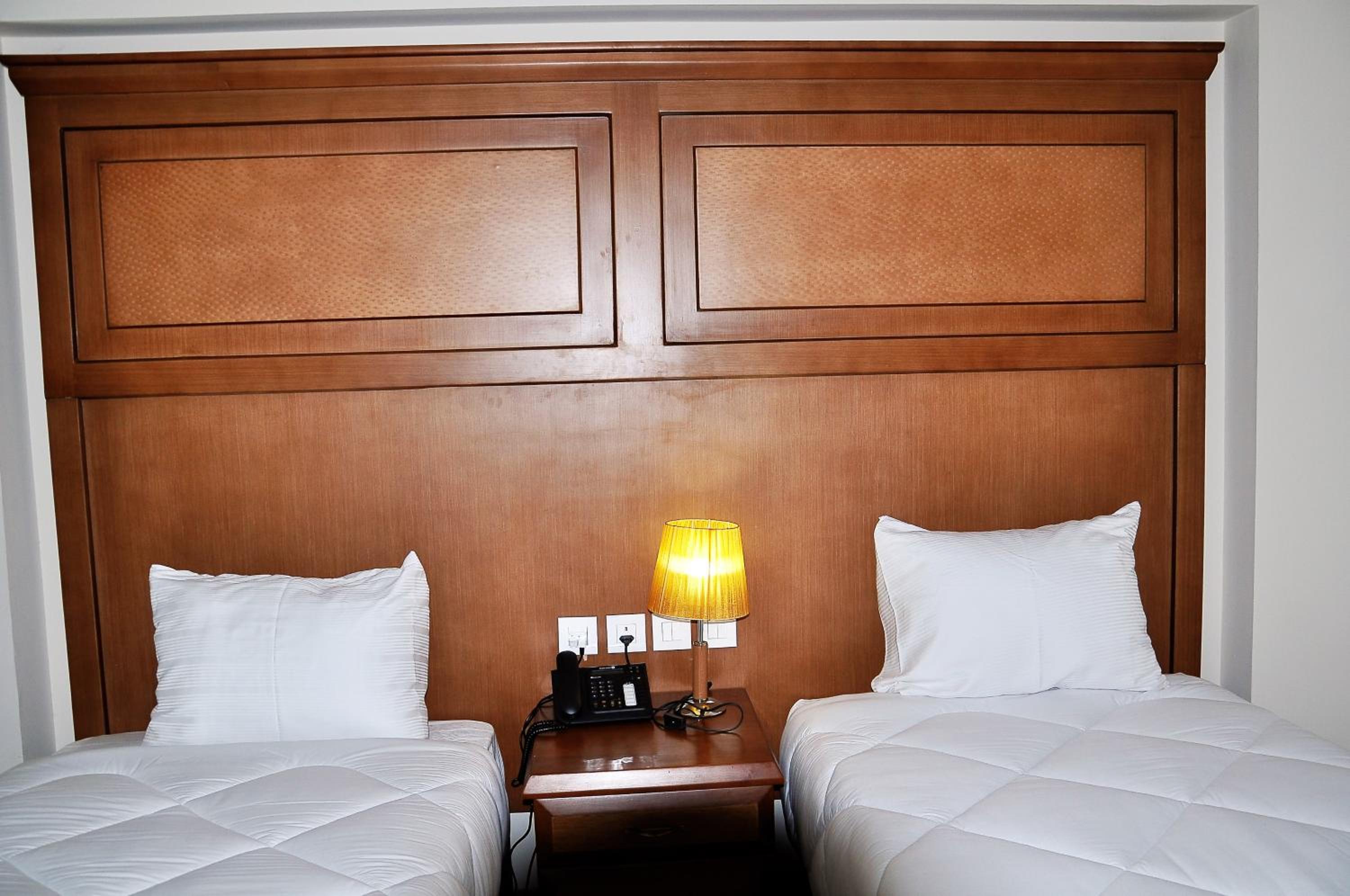 Double Room thumbnail 5