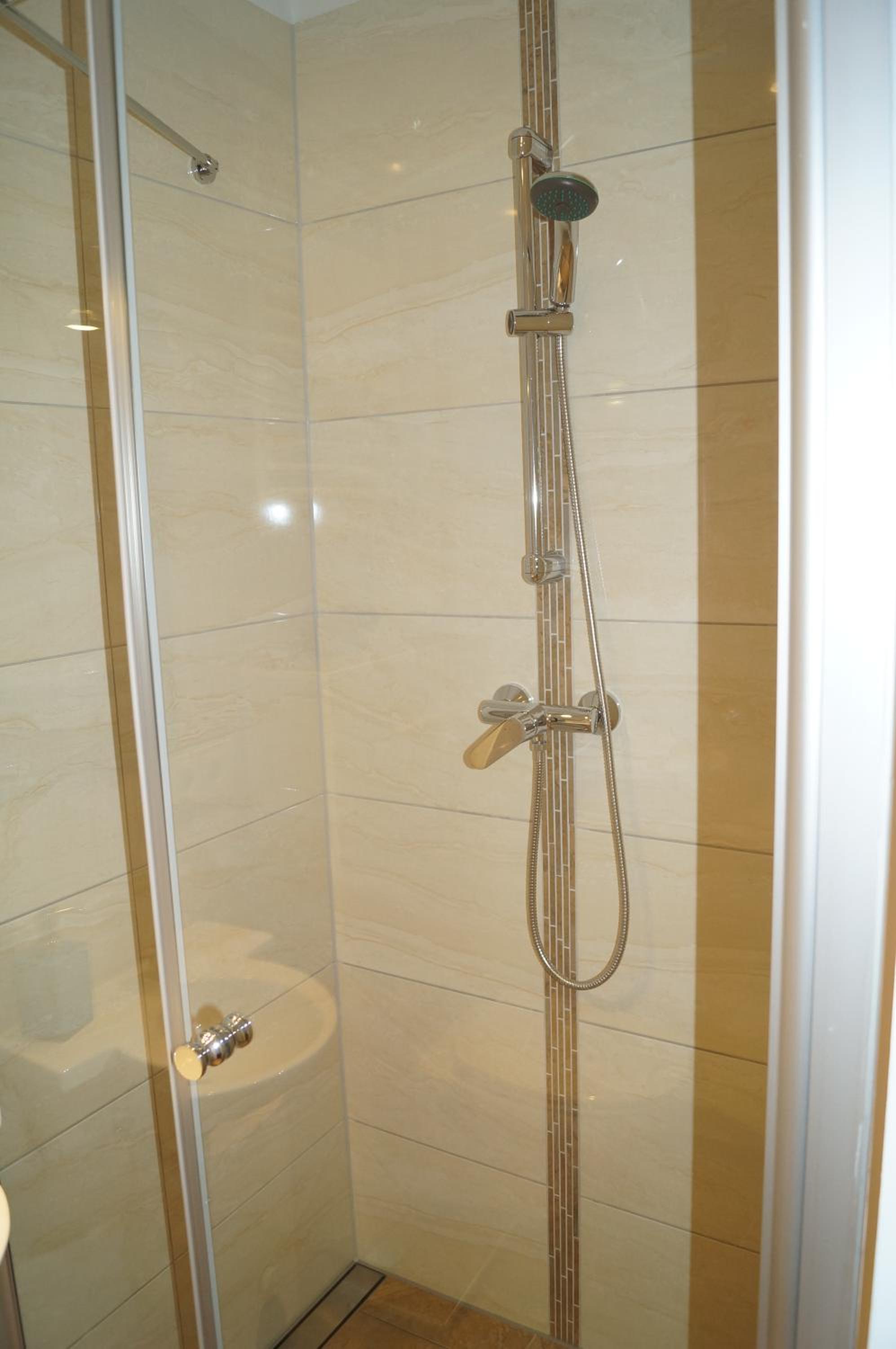 Standard Double Room - Photo 2