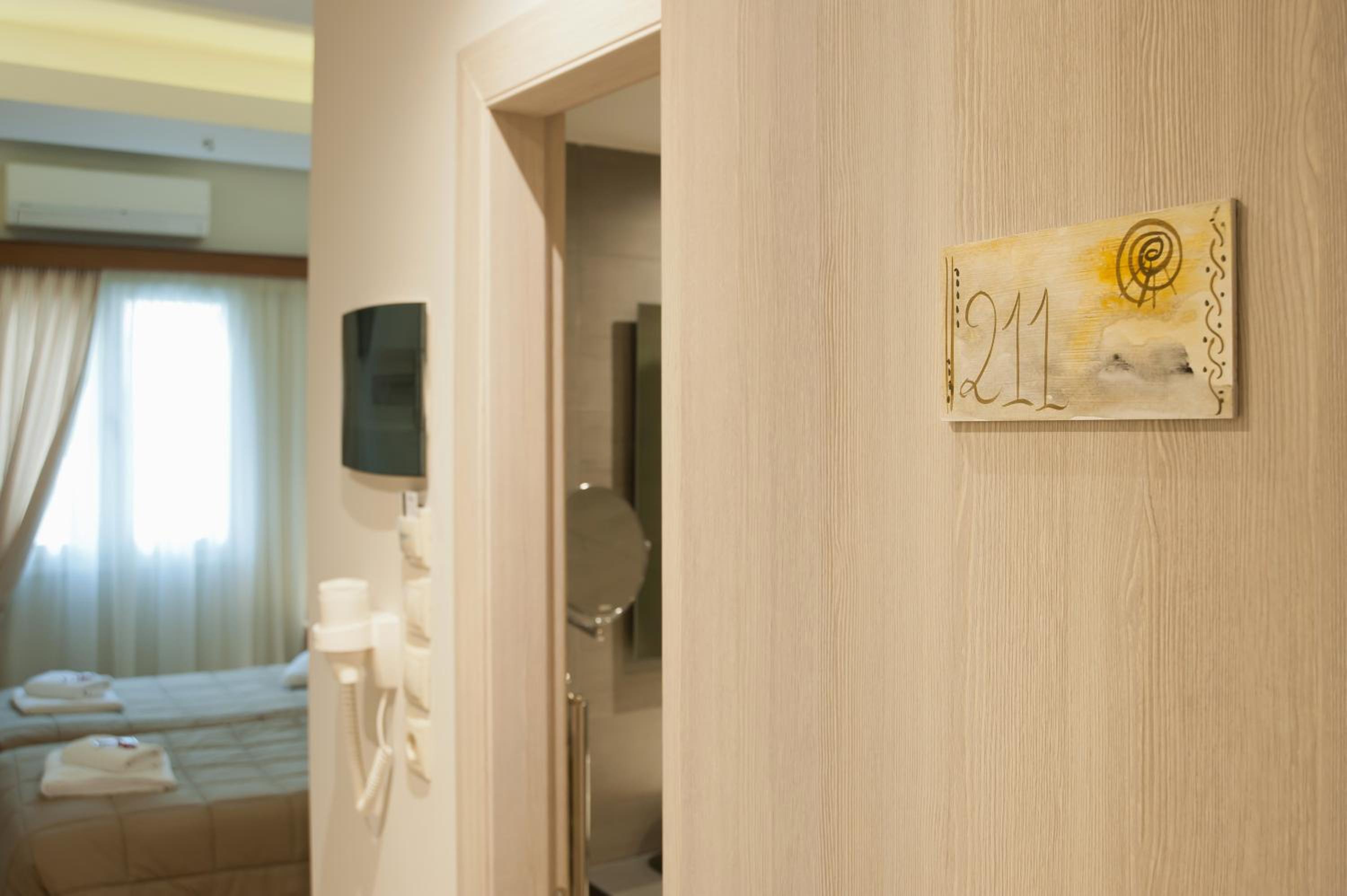 Single Room - Photo 17