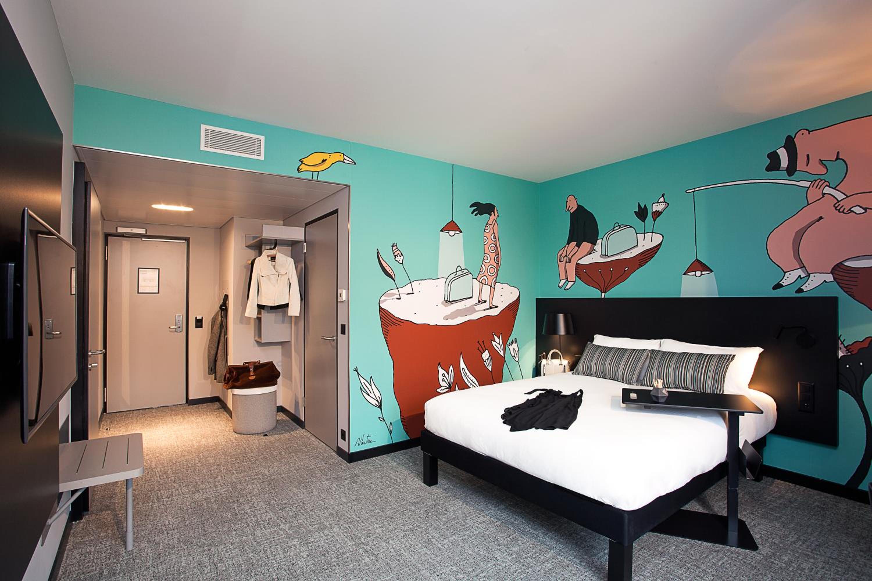 Available room