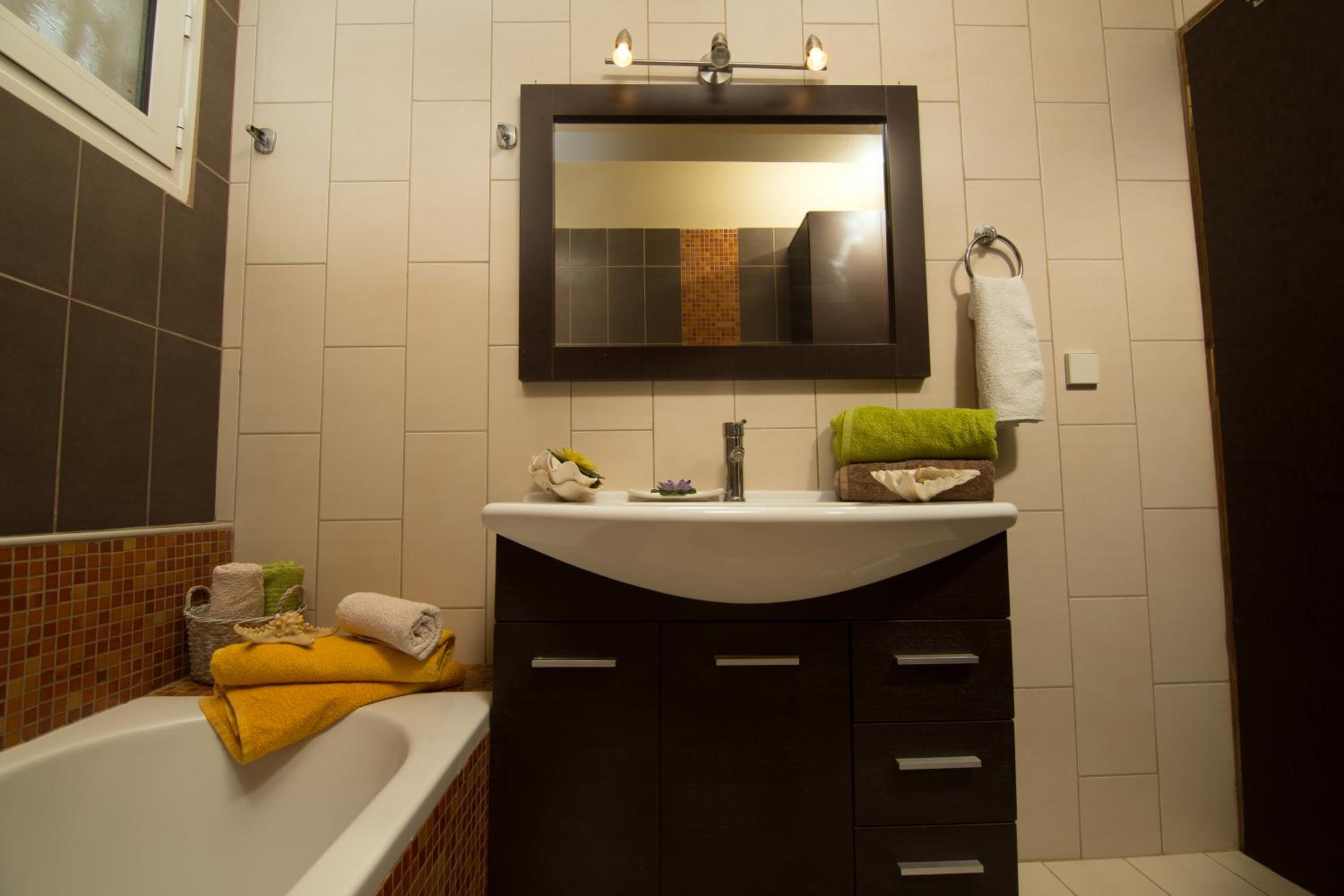 Superior One-Bedroom Apartment photo 2