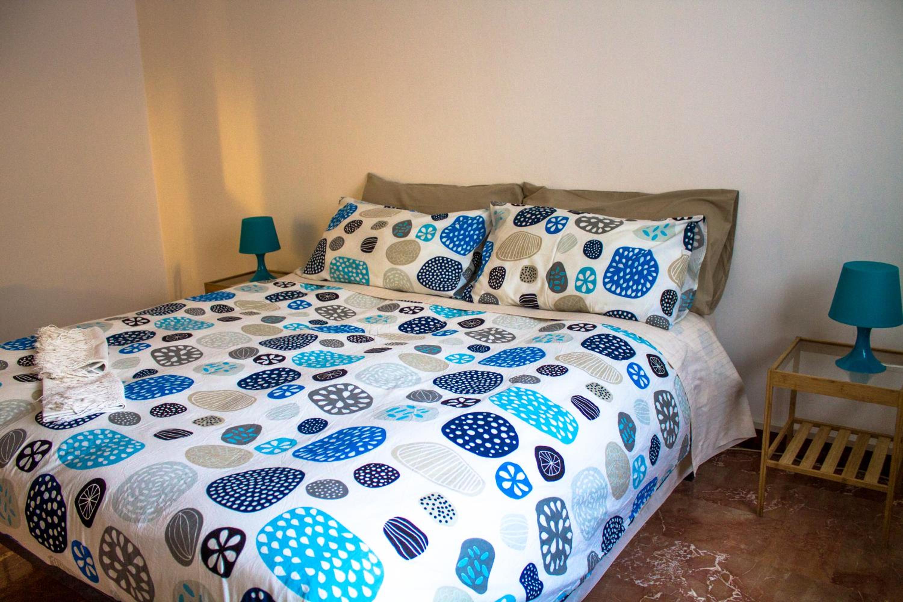 Double Room with Private Bathroom - Photo 4