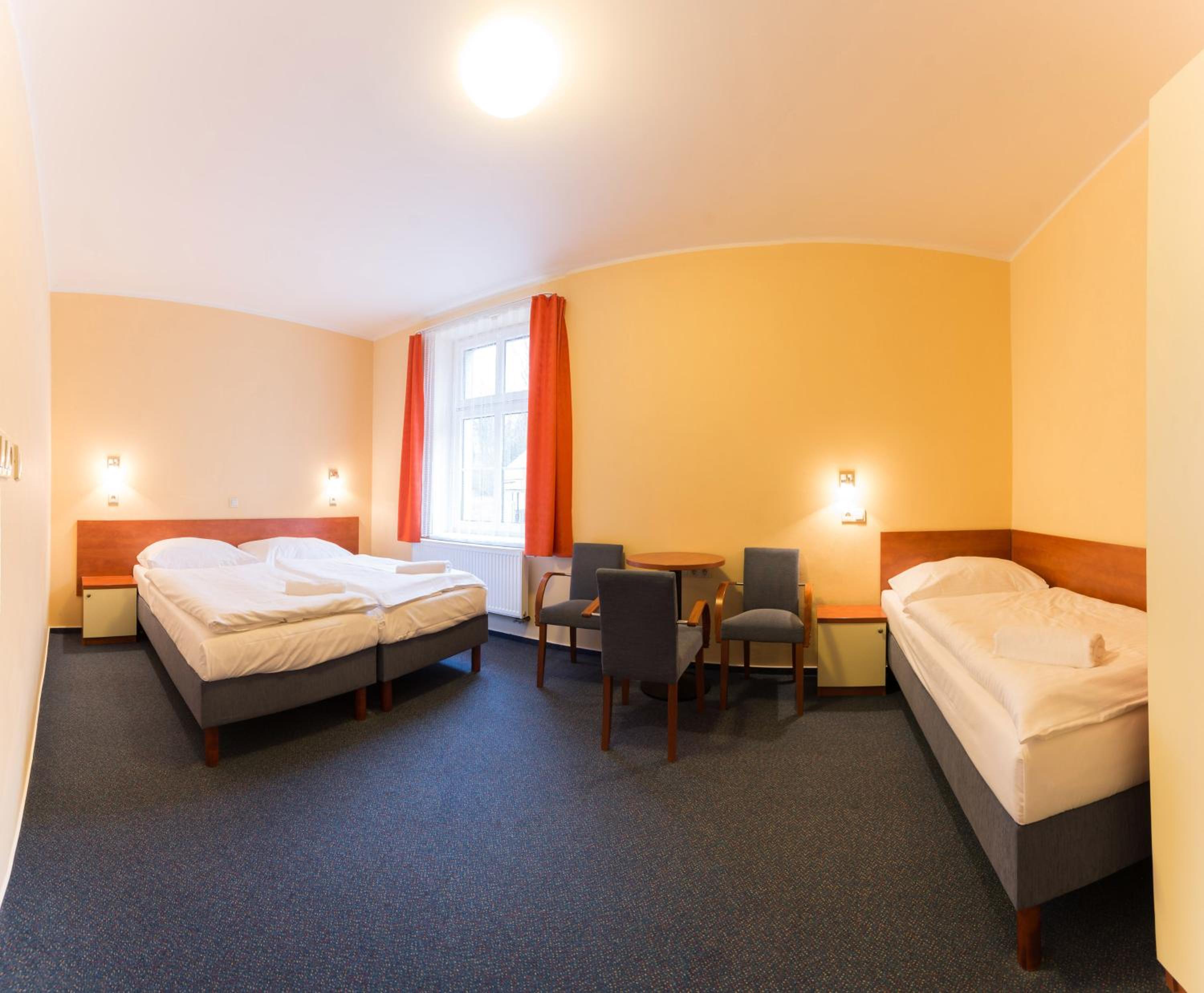 Triple Room photo 2