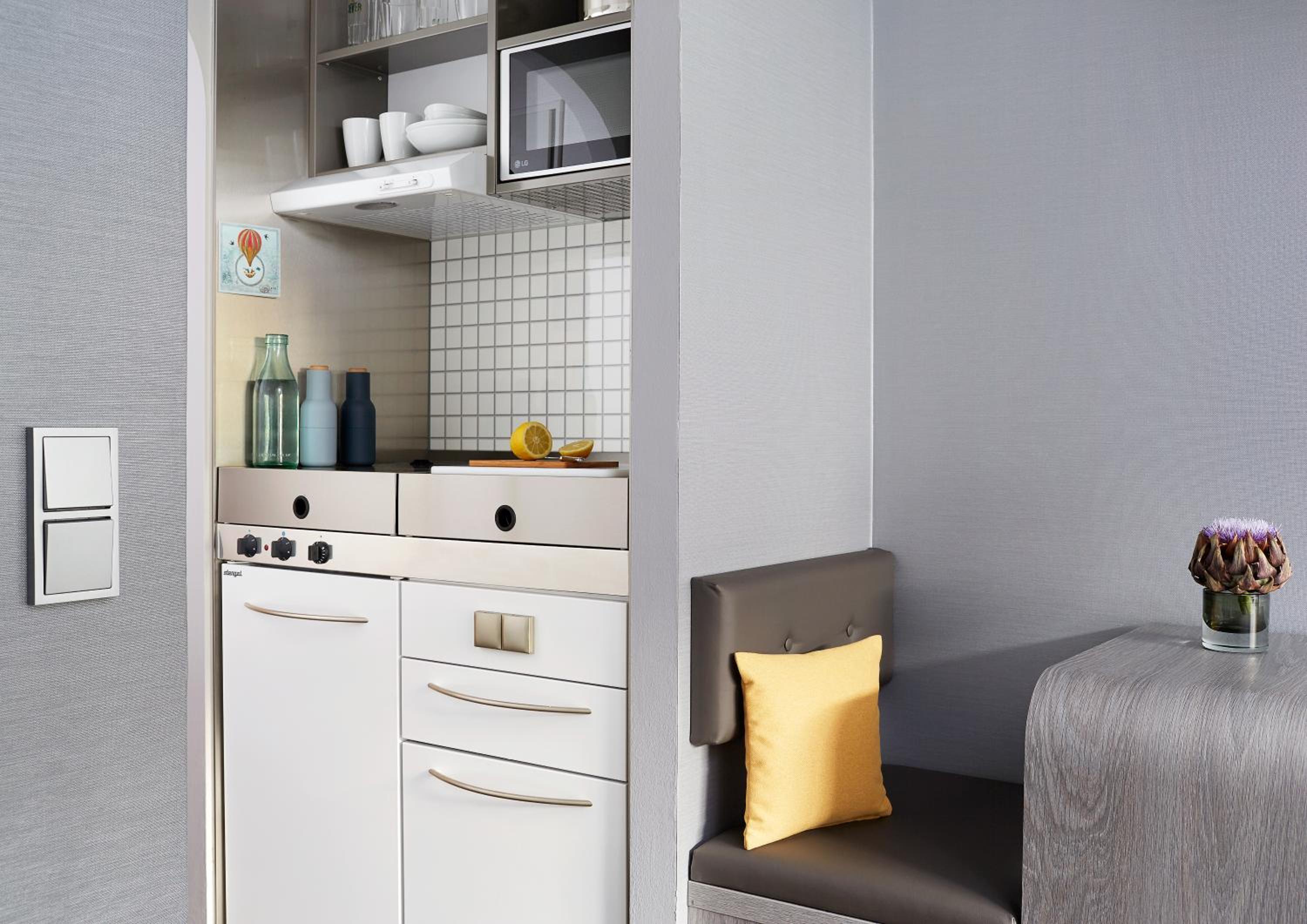 Business Double Room - Photo 7