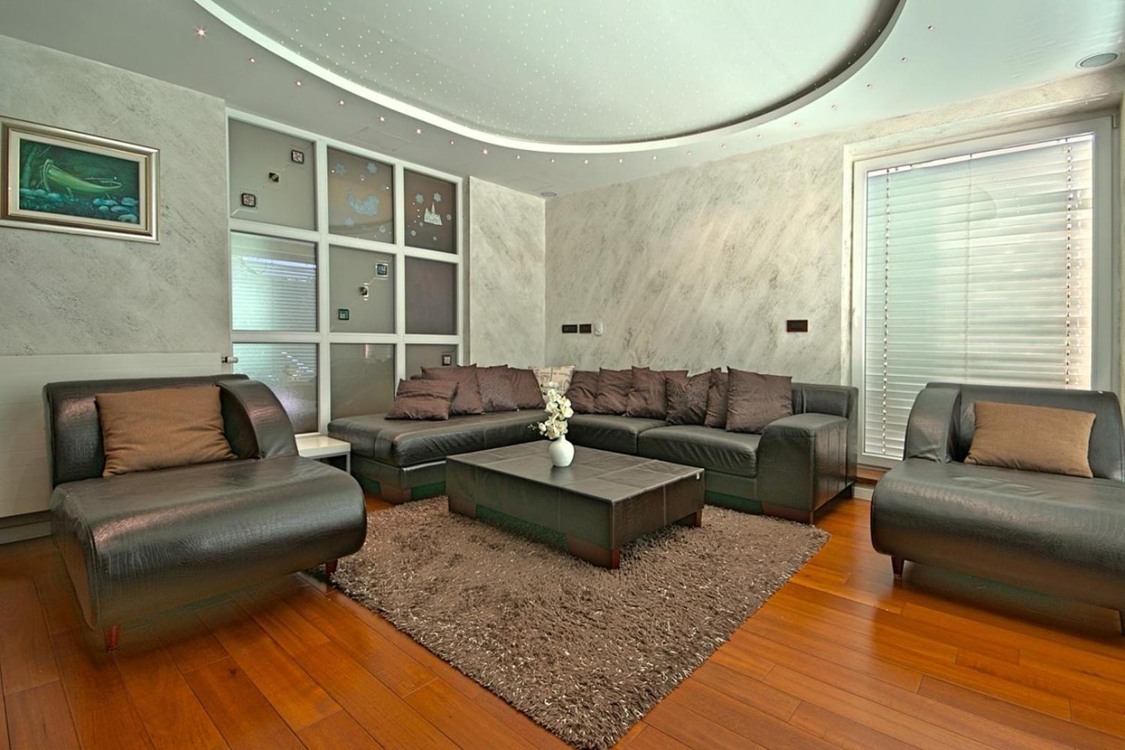 Deluxe Villa