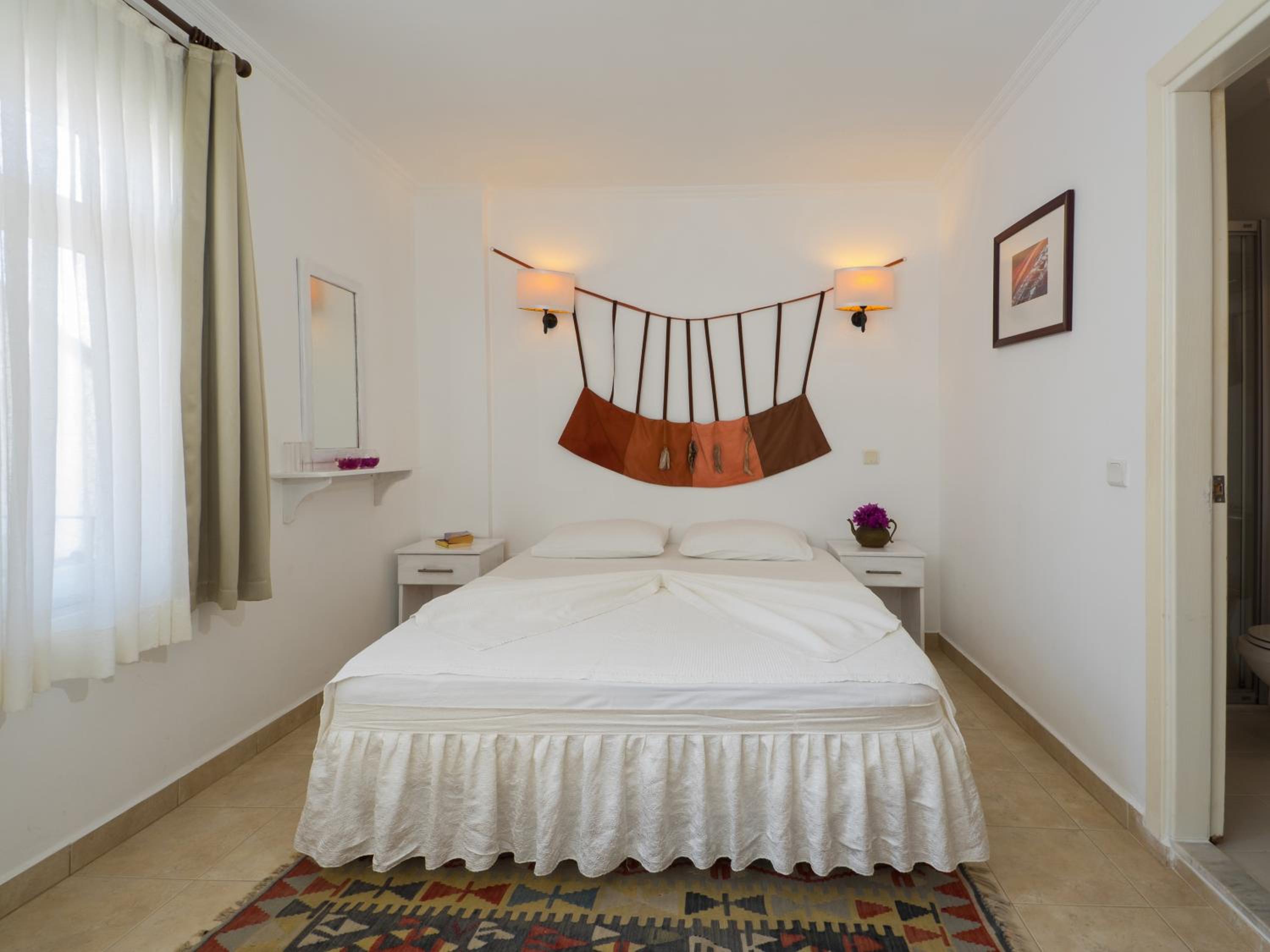 Double or Twin Room with Garden View - Photo 1