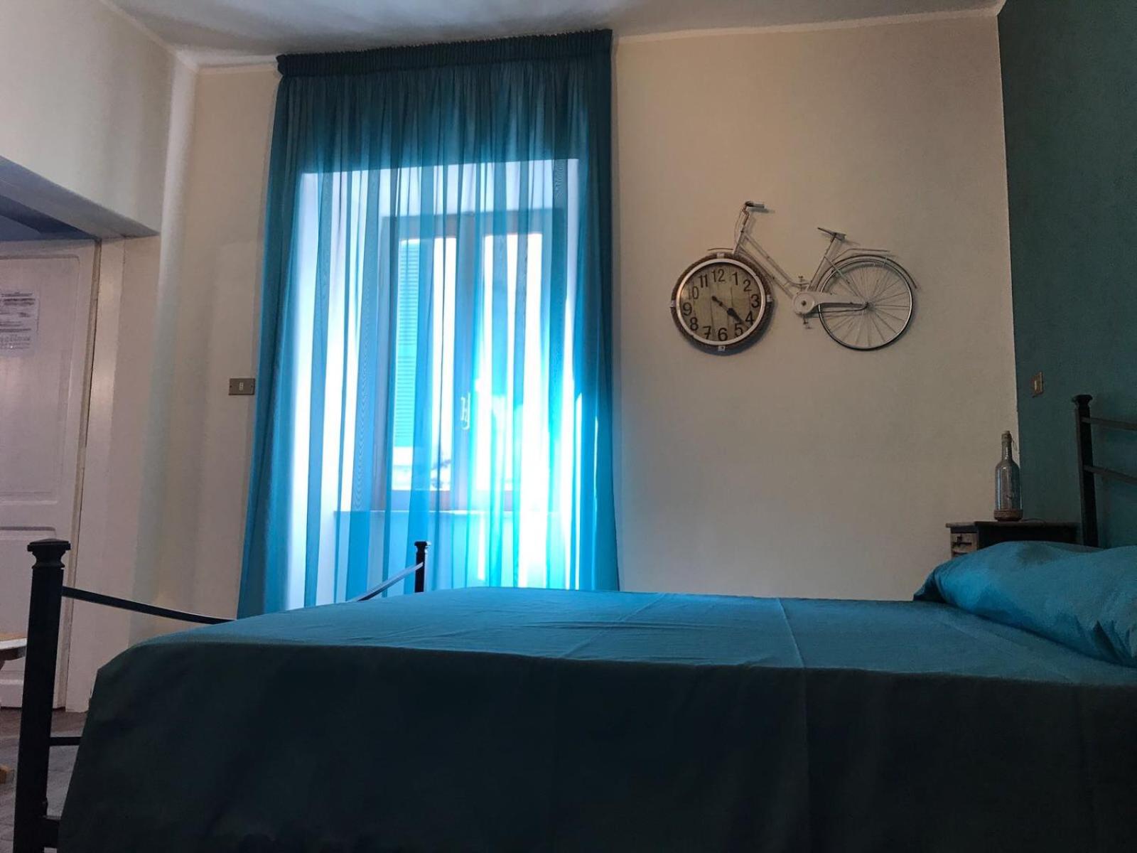 Quadruple Room with Private External Bathroom - Photo 10