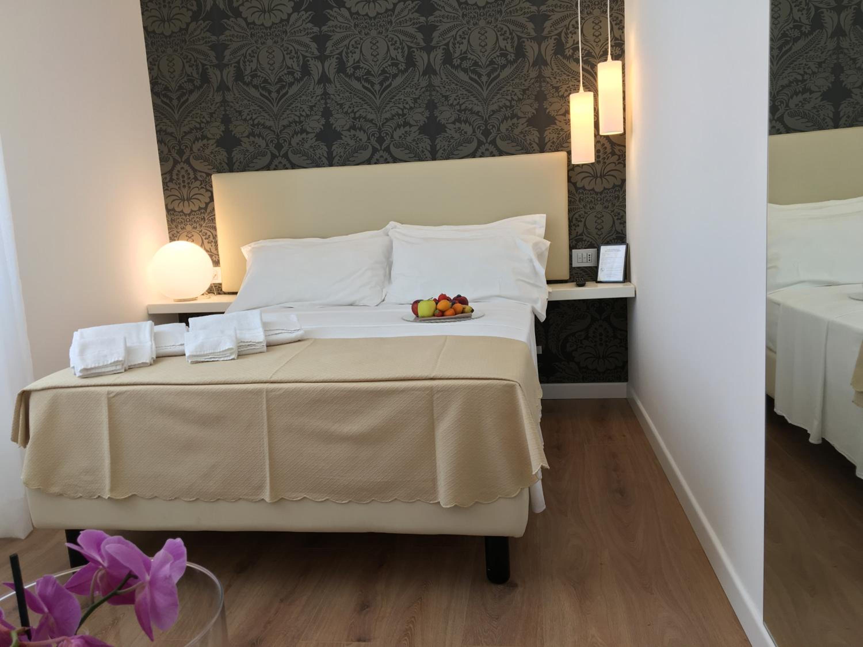 Queen Room - Photo 1