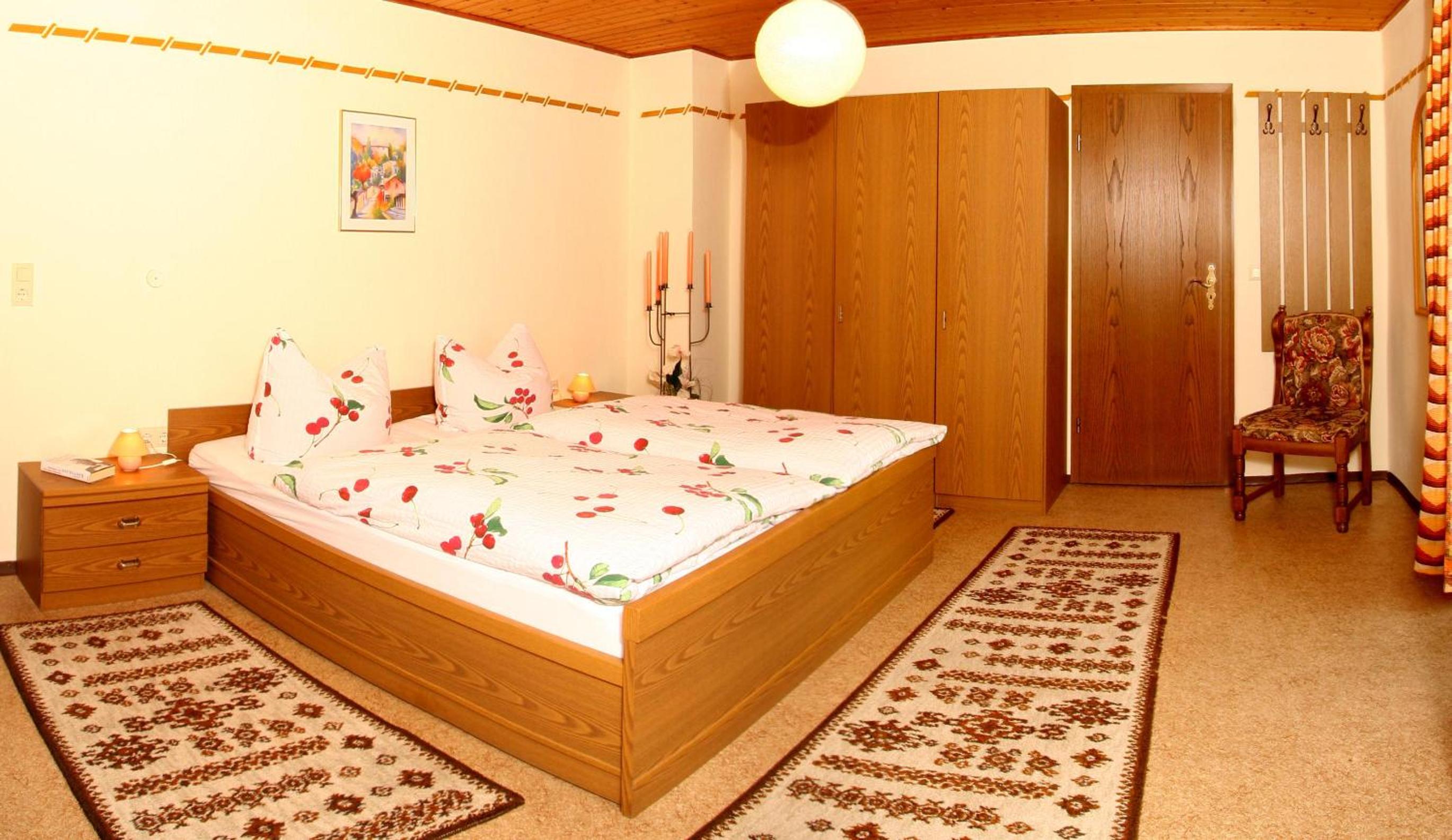 One-Bedroom Apartment with Balcony photo 1