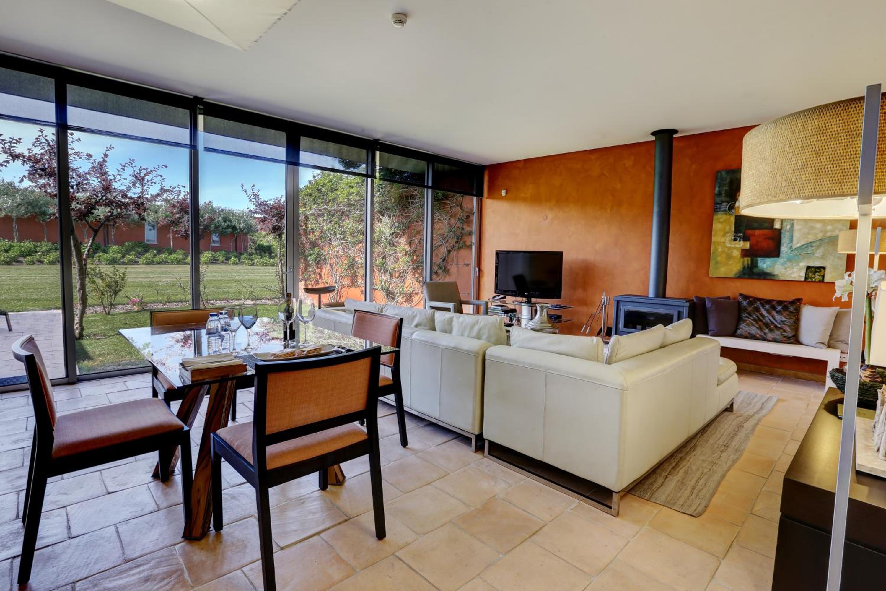 Superior One-Bedroom Villa  - Photo 36