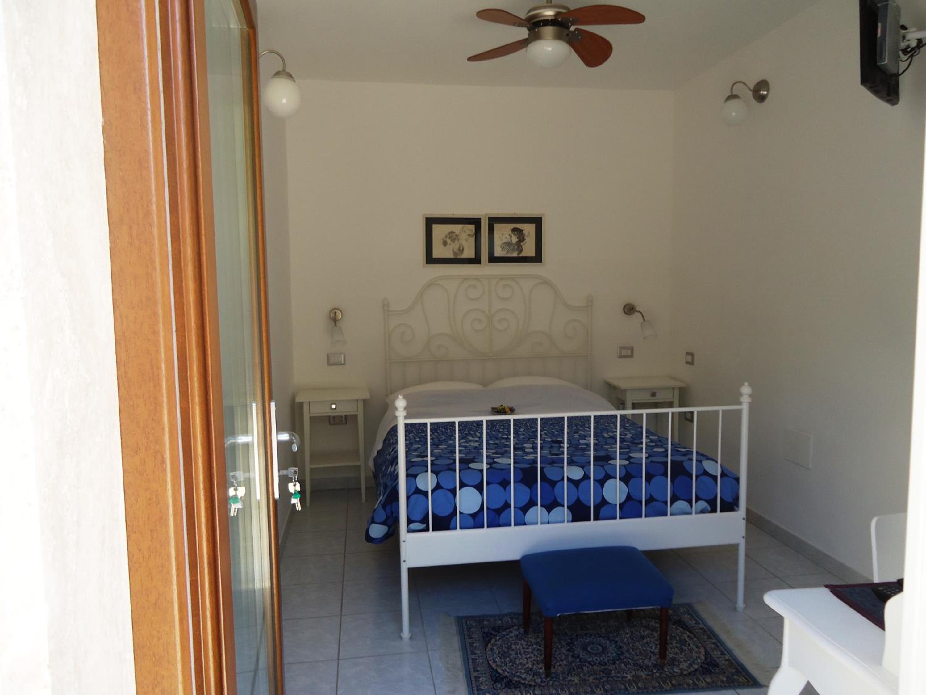 Double Room with Small Double Bed - Annex