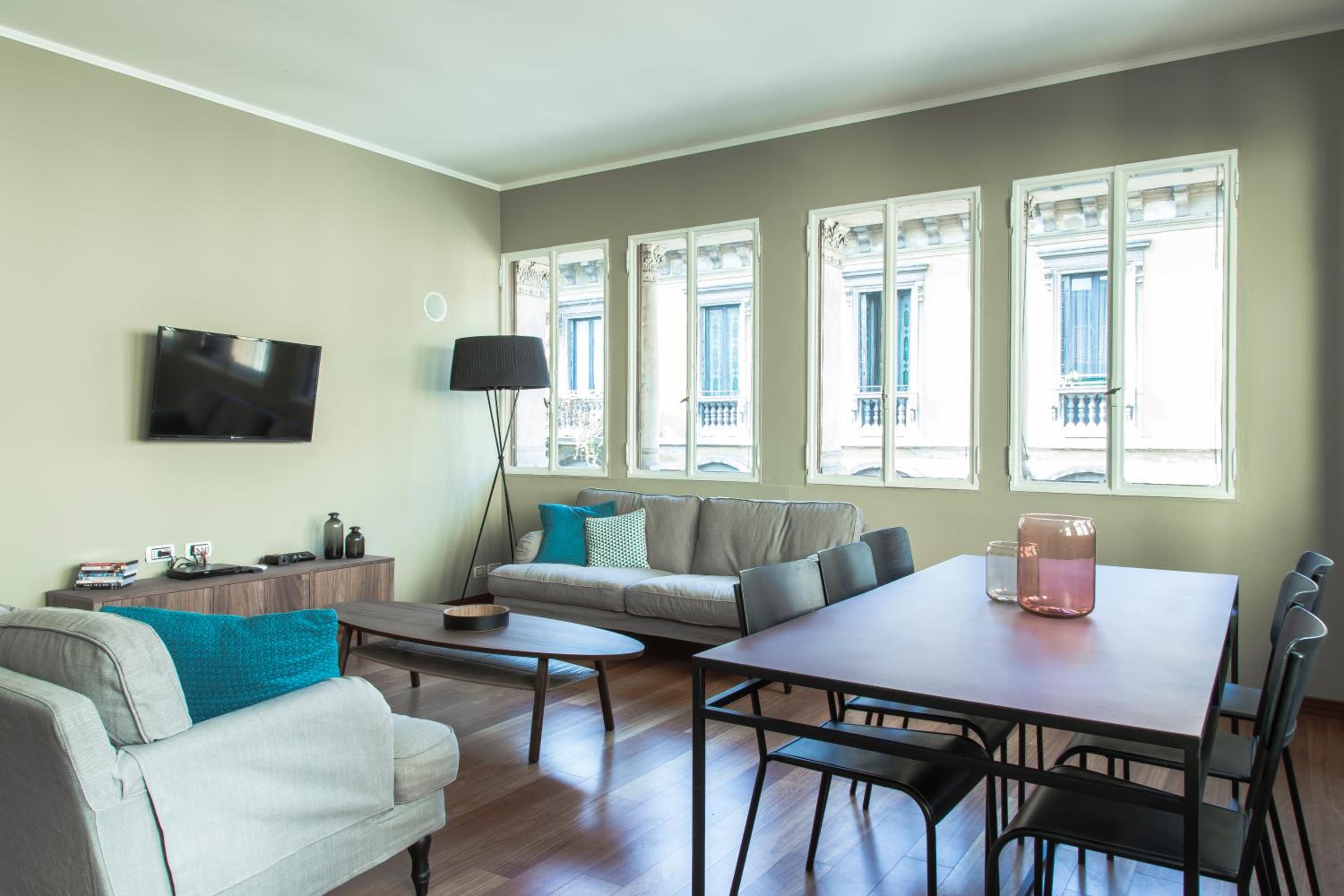Two Bedroom Apartment - Via Solferino 24A
