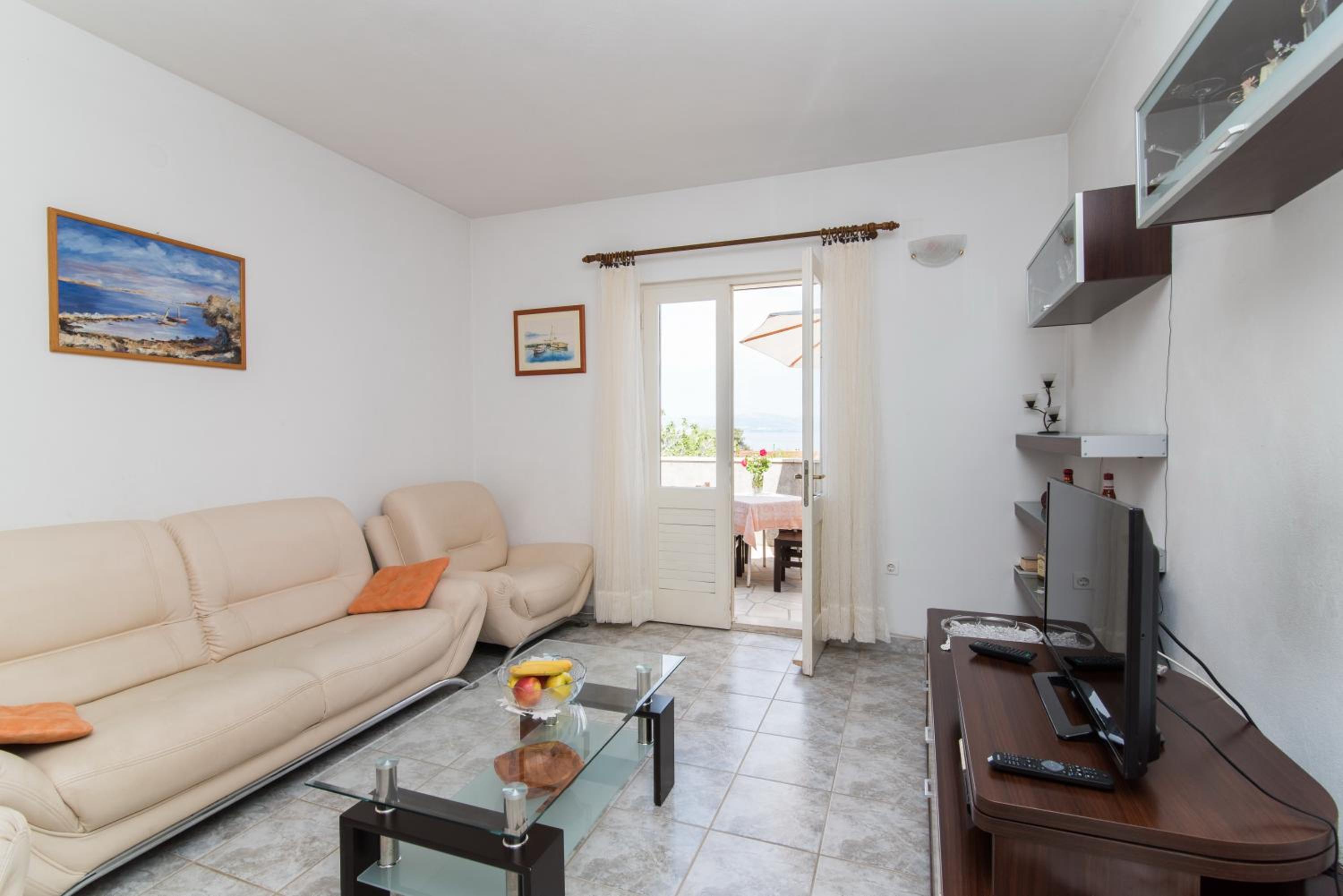 Two Bedroom Apartment with Terrace and Sea View