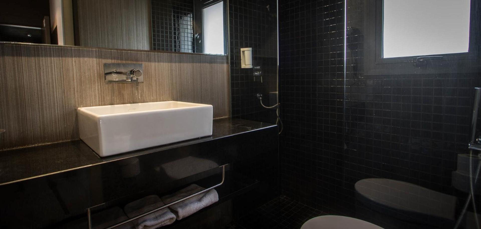Double Room - Photo 3