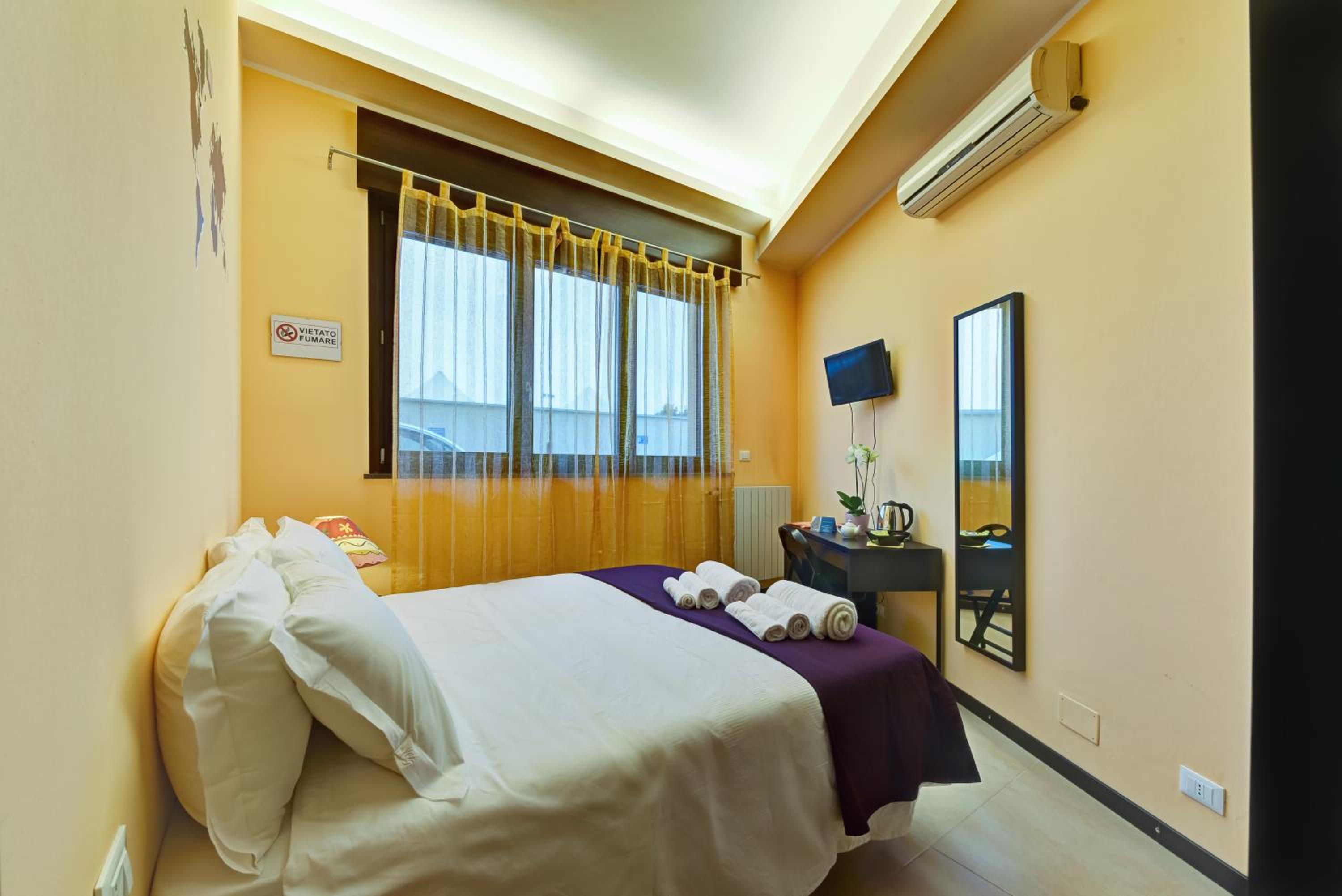 Economy Double Room photo 3