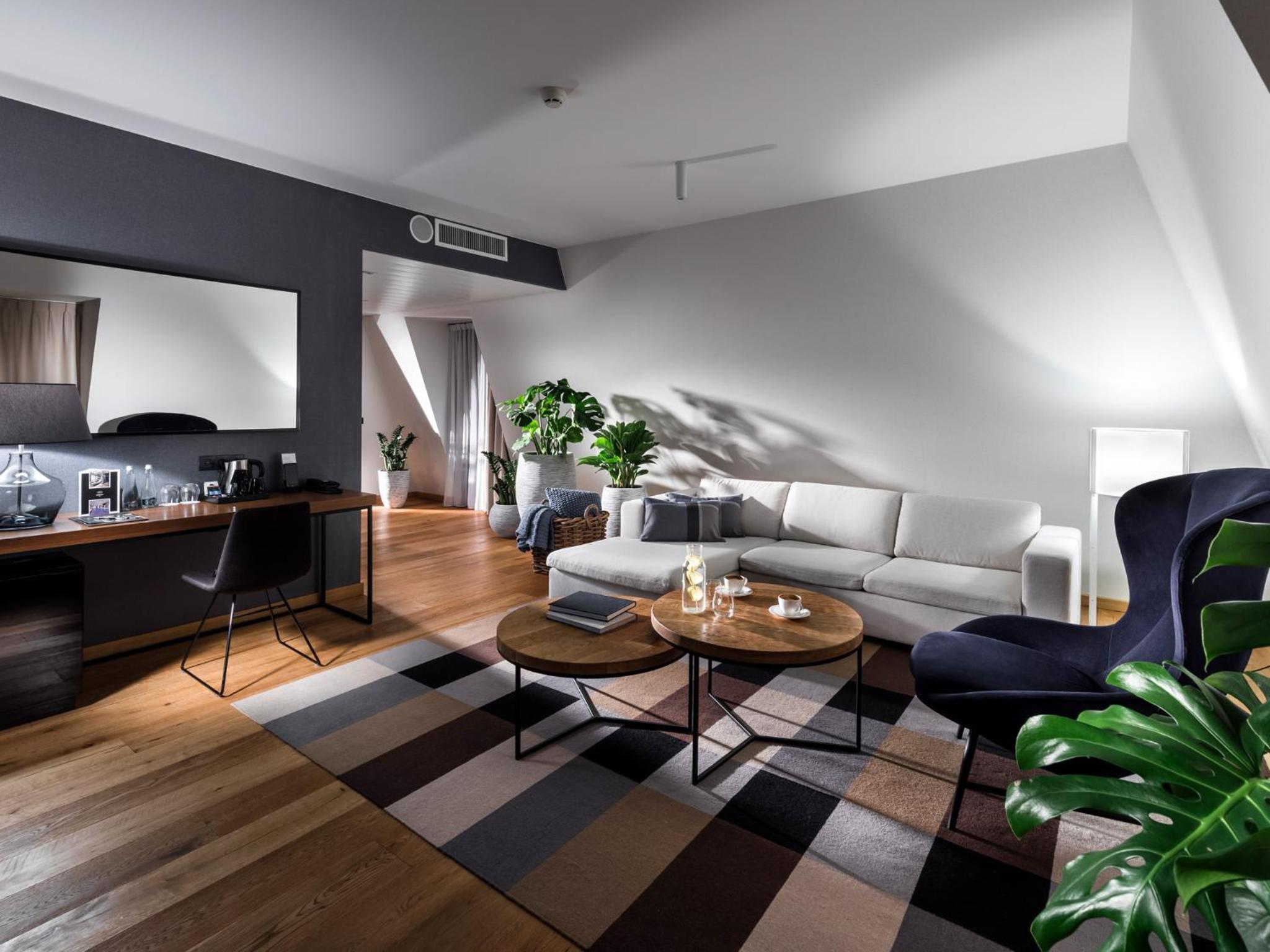 Apartment photo 3