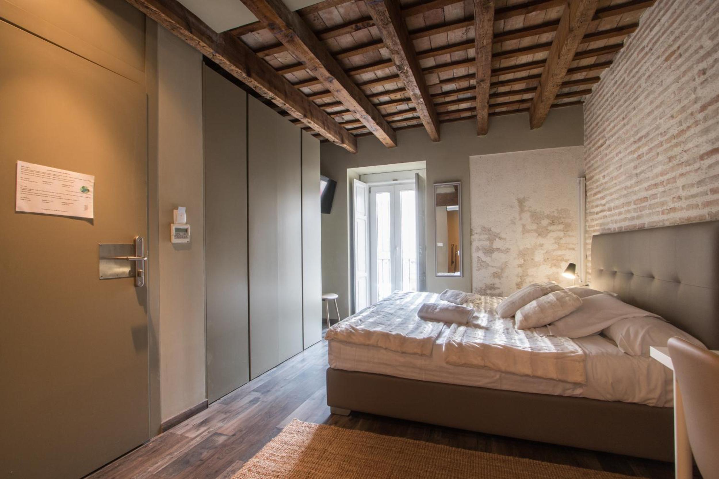 Superior Double Room - Photo 4