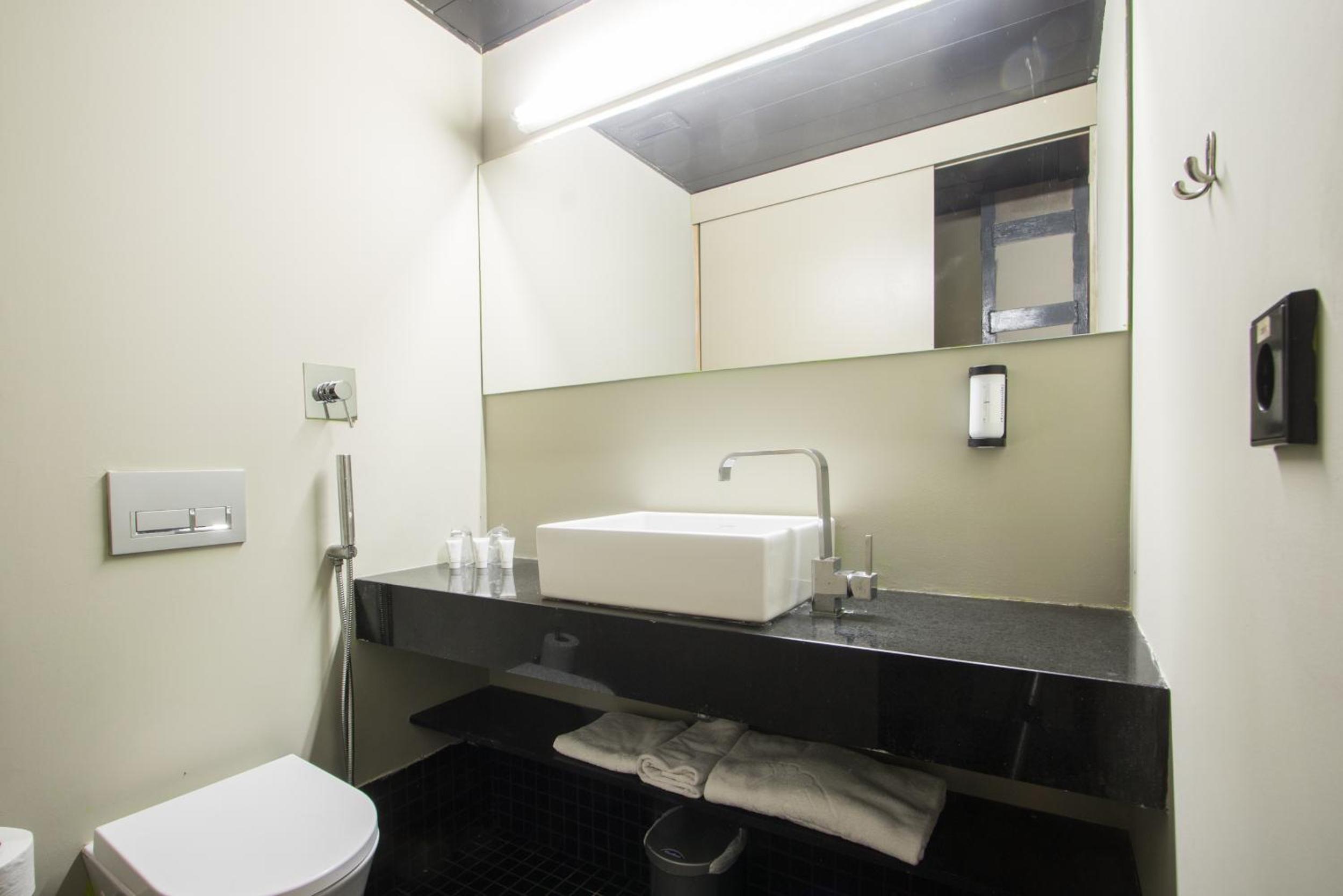 Double or Twin Room - Photo 3