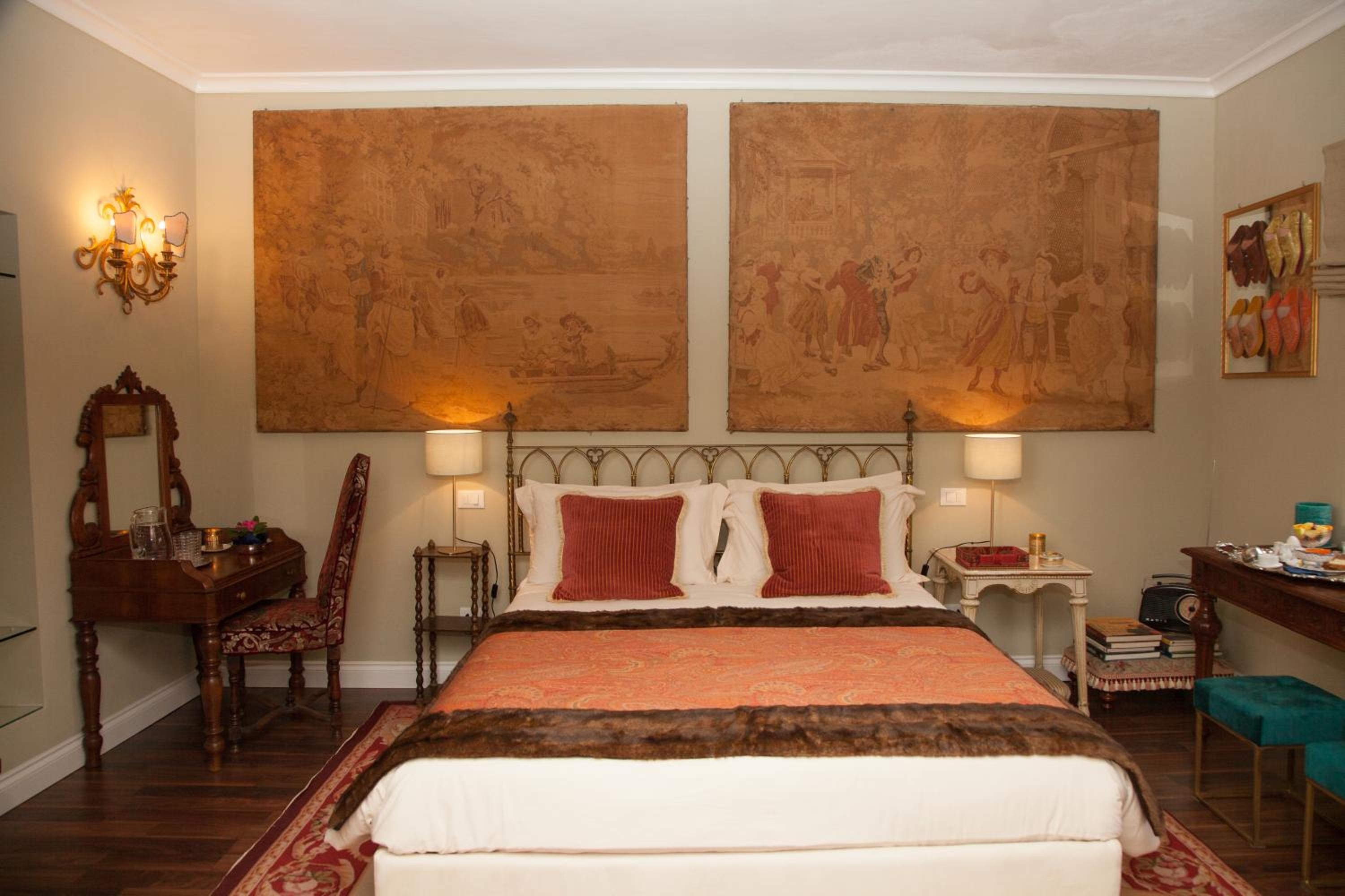 One-Bedroom Suite - Photo 1