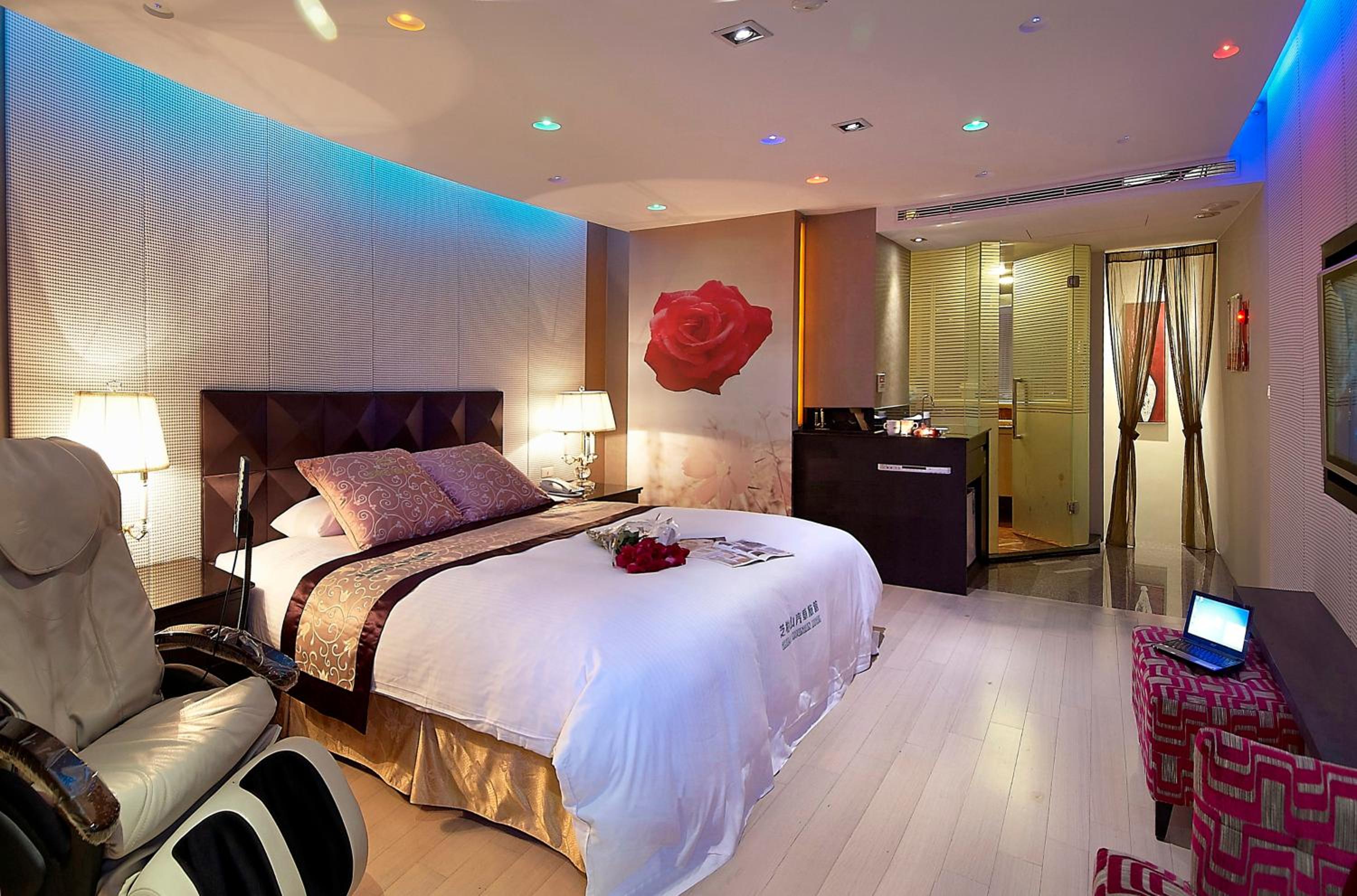 Deluxe Double Room photo 2