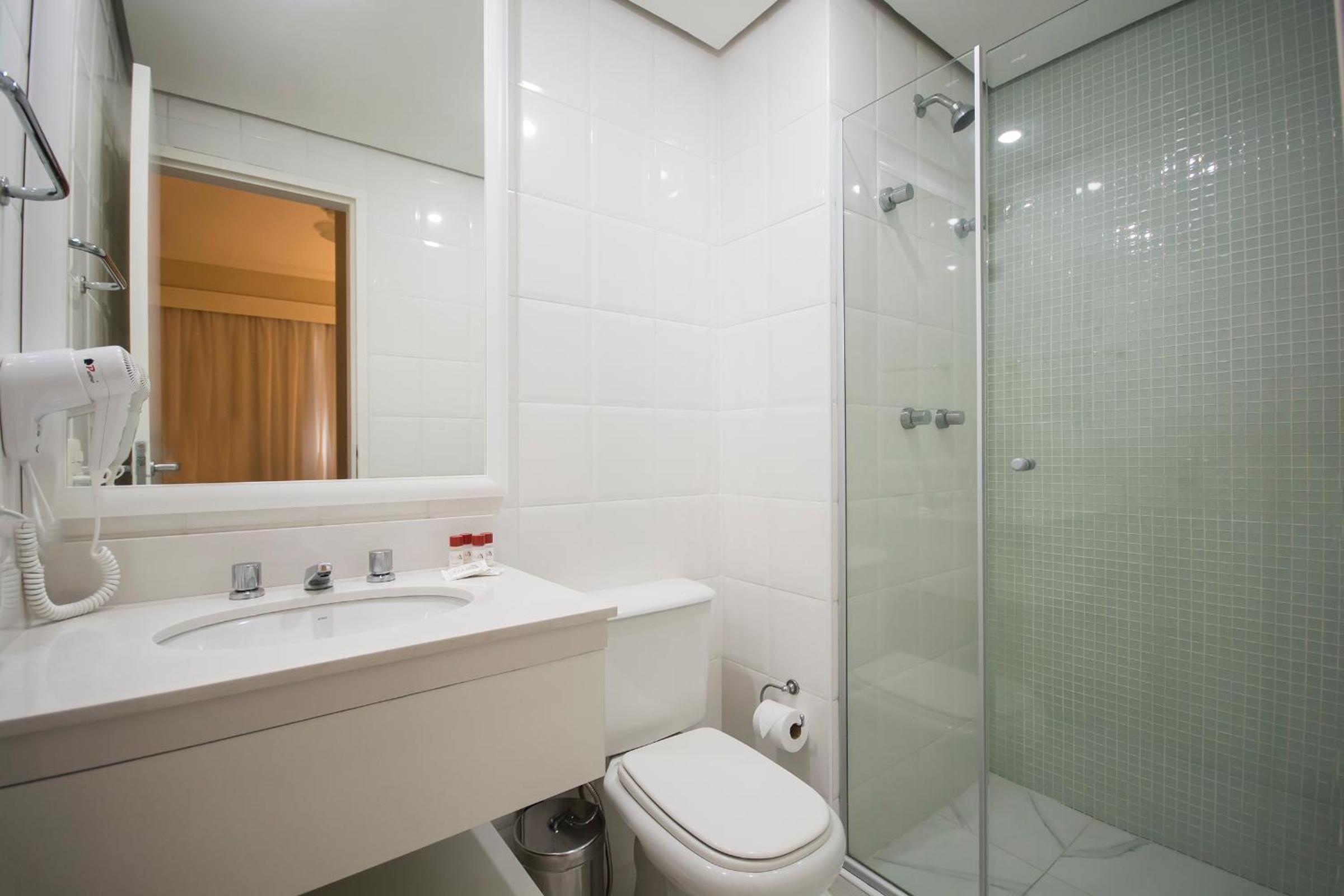 Deluxe Suite Twin photo 3