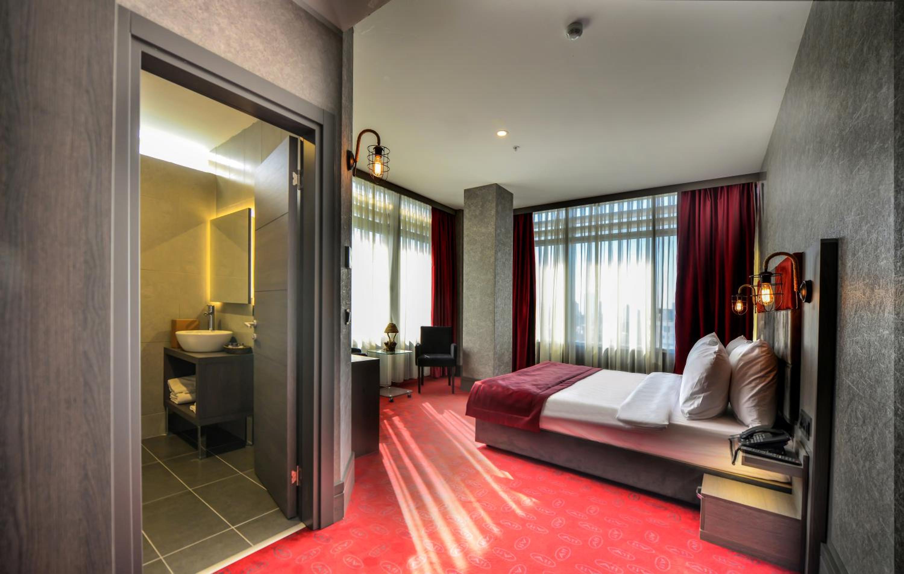 Deluxe Room photo 1