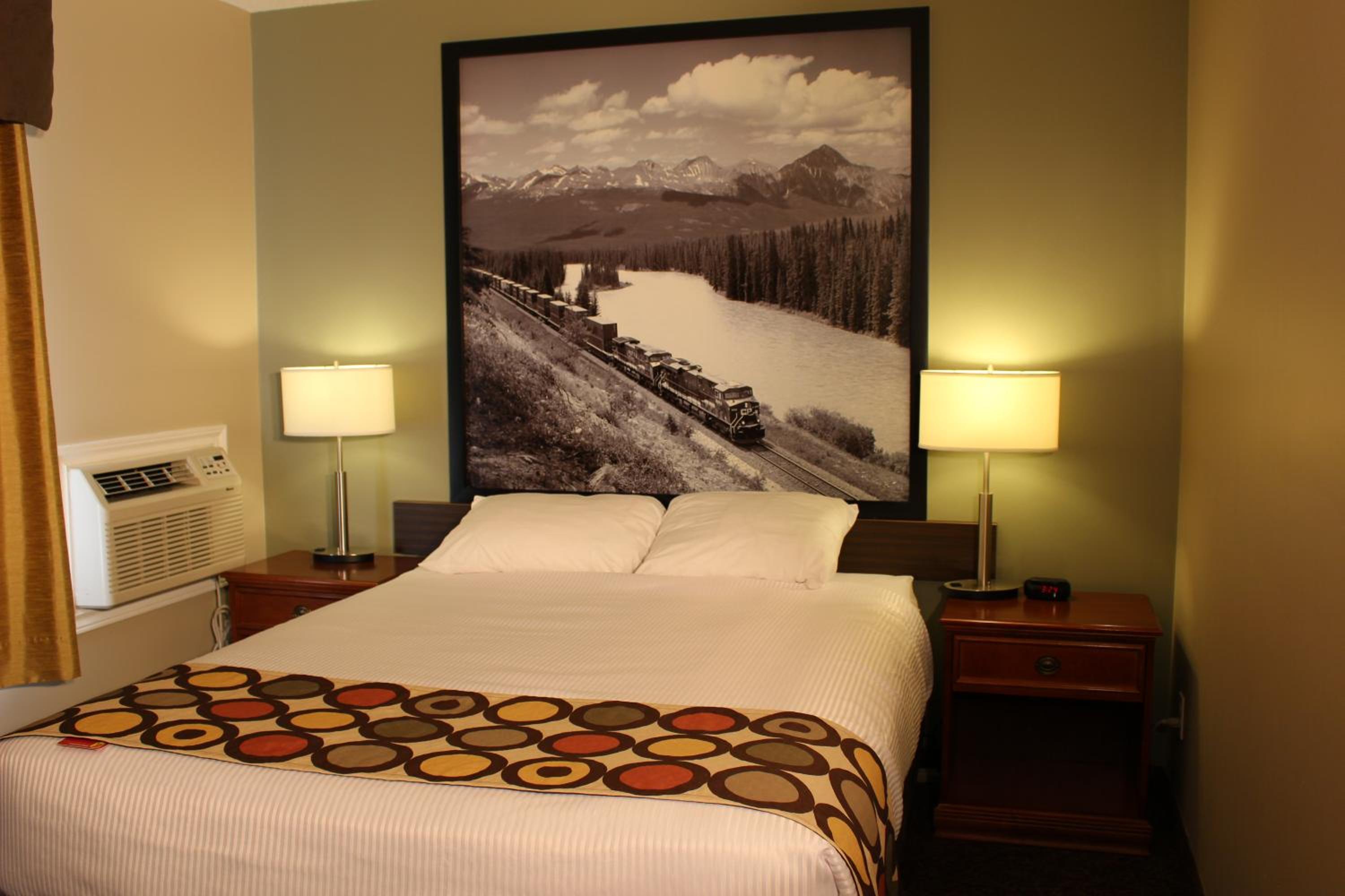 Queen Room - Non-Smoking - Photo 3