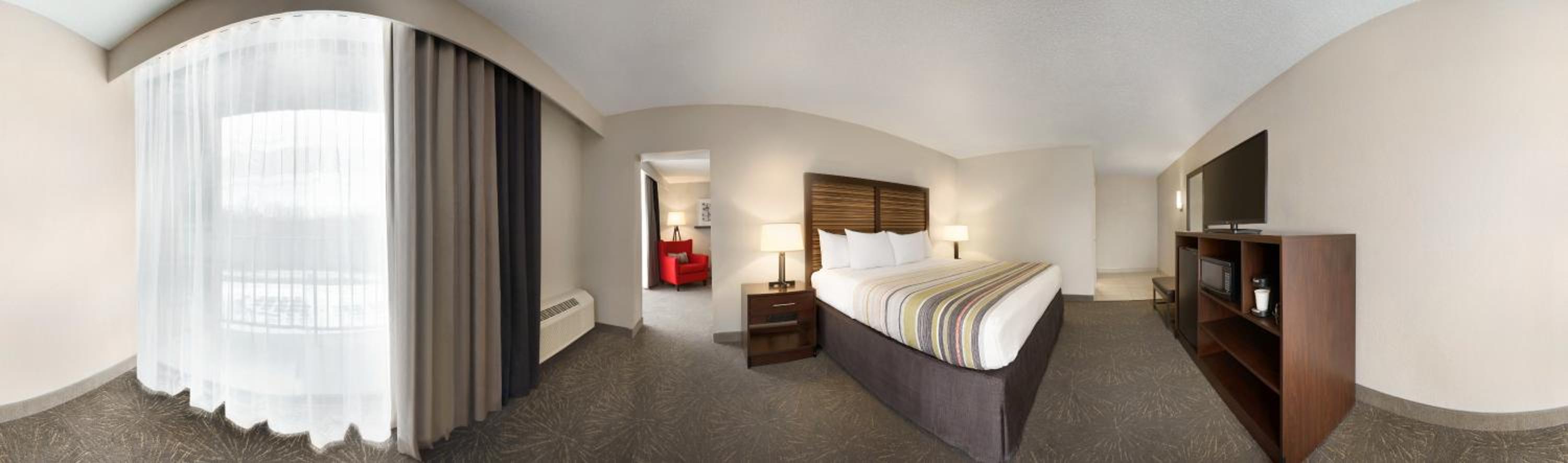 King Suite with Sofa Bed - Not Pet Friendly photo 2