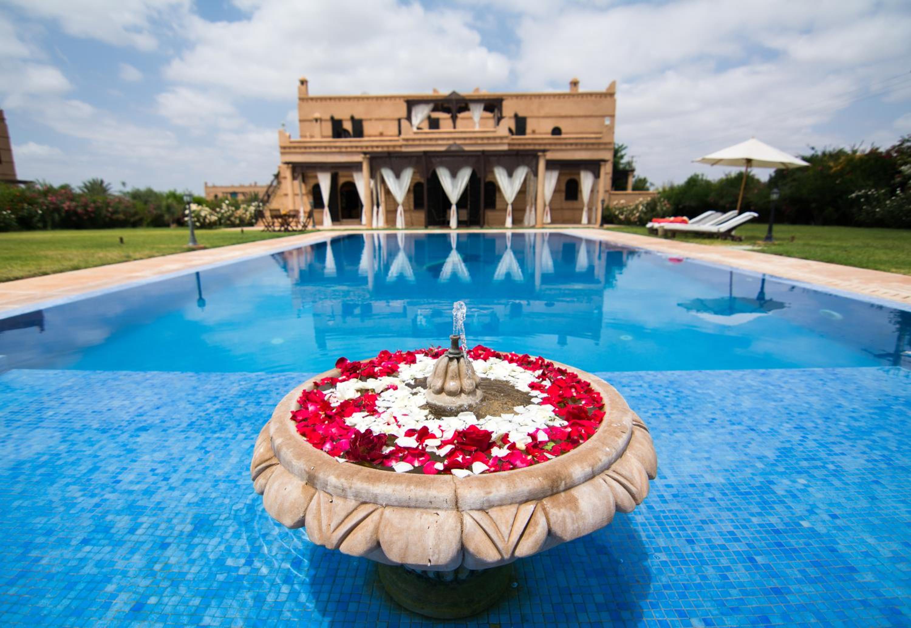 Three-Bedroom Villa - Photo 18